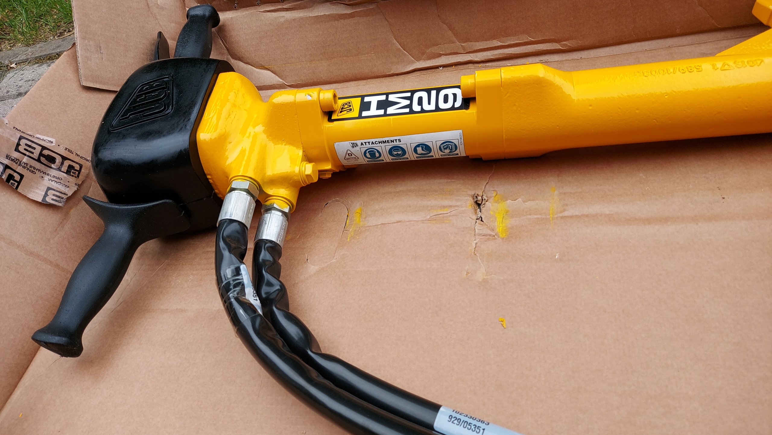 CIEZKI MLOT WYBURZENIOWY HYDRAULICZNY JCB HM 29 Part manufacturer JCB