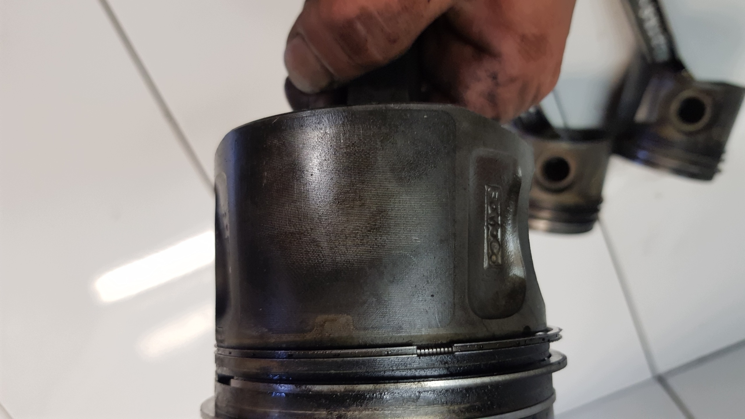FORD TRANSIT MK7 2.2TDCI piston with connecting rod H268X