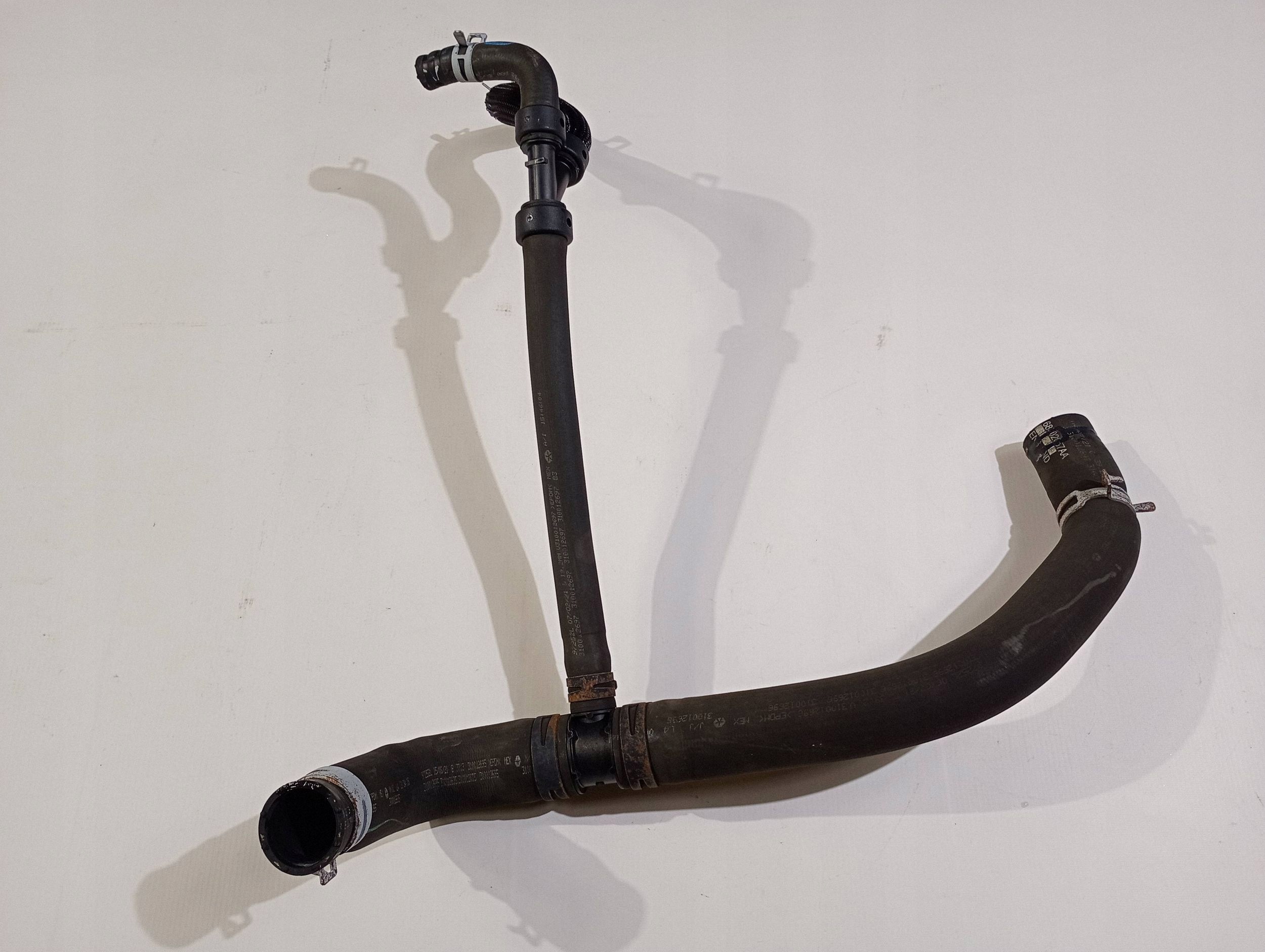 wiring water pipe hose radiator cooling Dodge Durango 3.6 2021