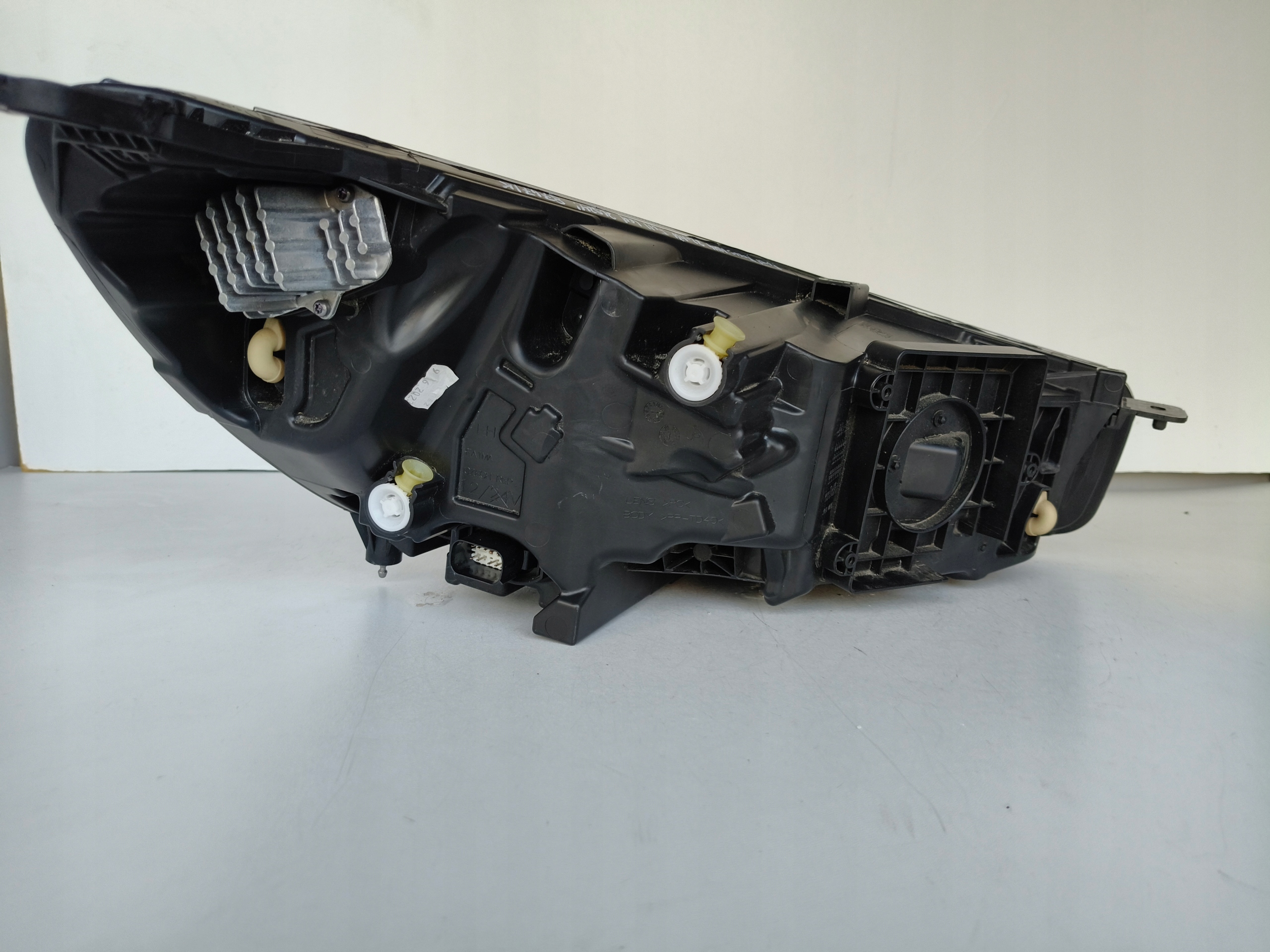 feu gauche REFLEKTOR FORD FOCUS MK4 22- LIFT FULL LED