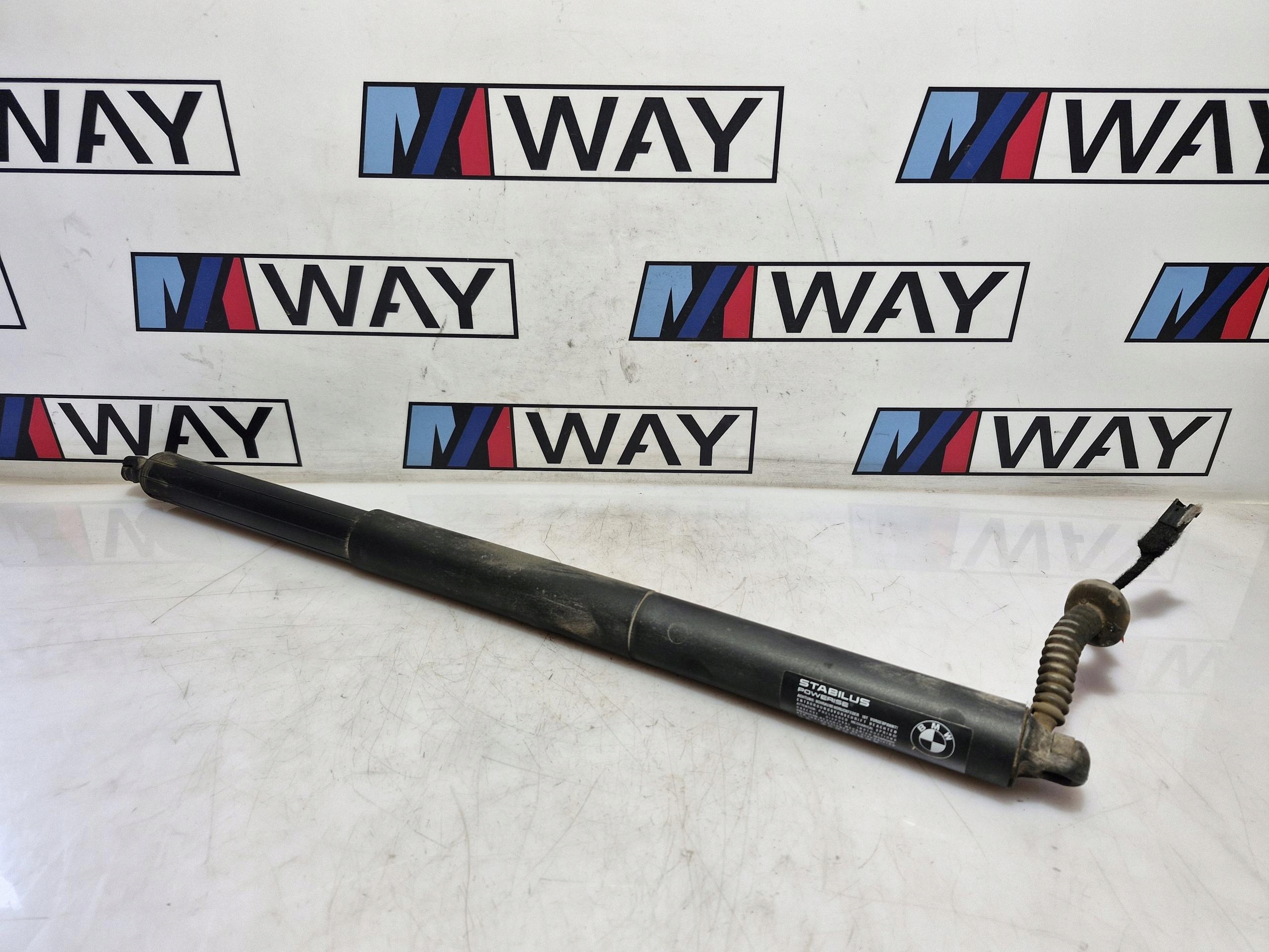 7481807 BMW X1 F48 damper bonnet boot