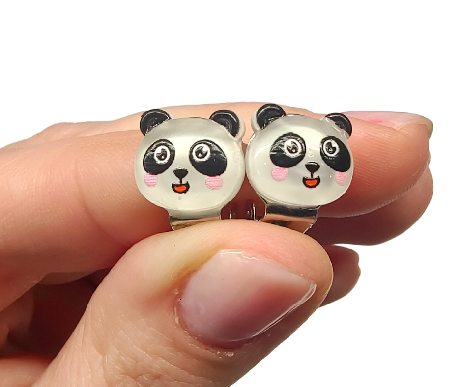 

Klipsy urocze pandy hand made żywica