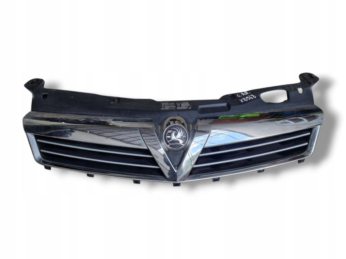 grille radiator Opel Astra H facelift 2010 13225791