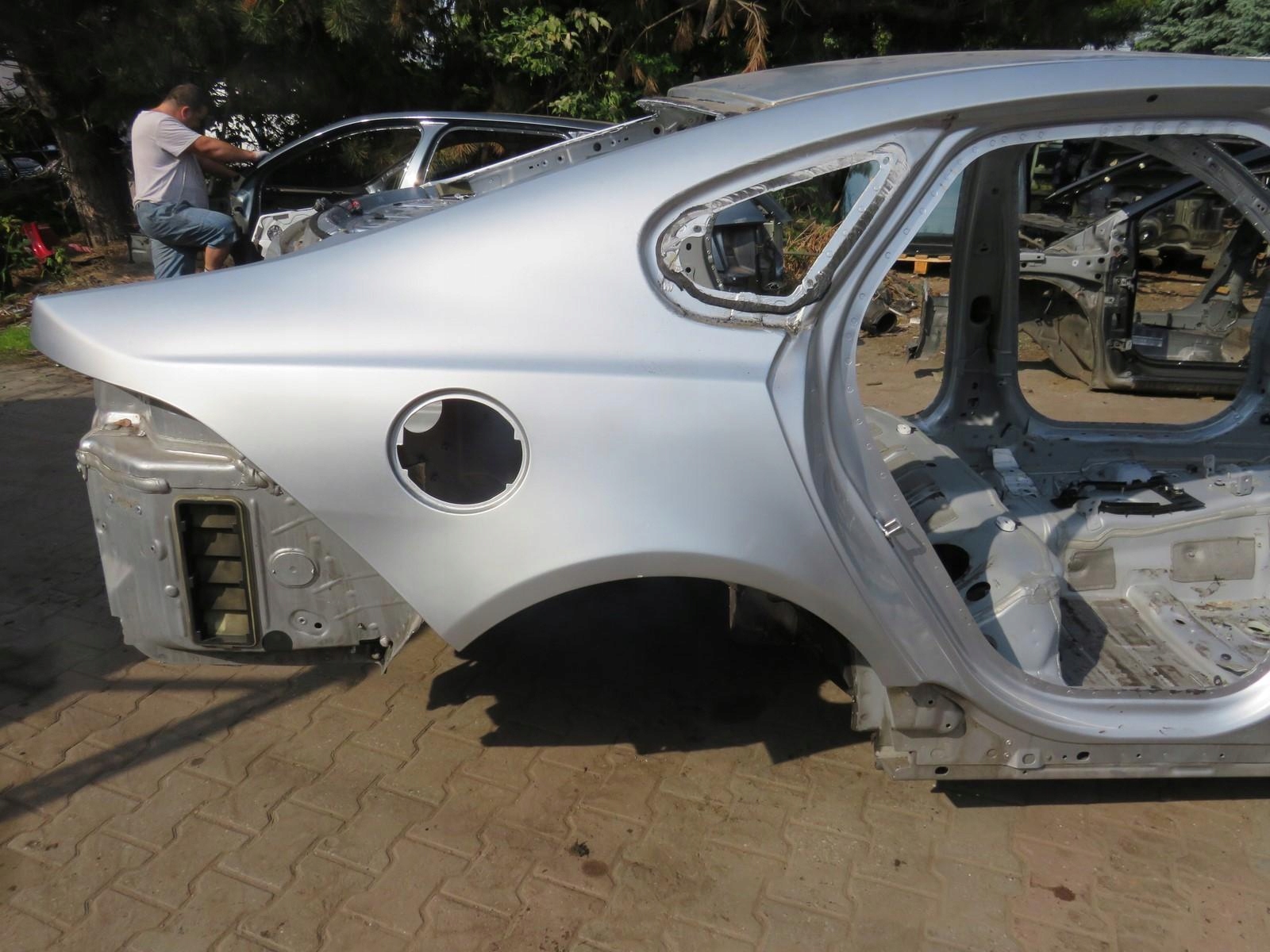 ЧЕТВЕРТИНА КРИЛО ПРАВИЙ ЗАД. LRC JAGUAR XF X260 СЕДАН