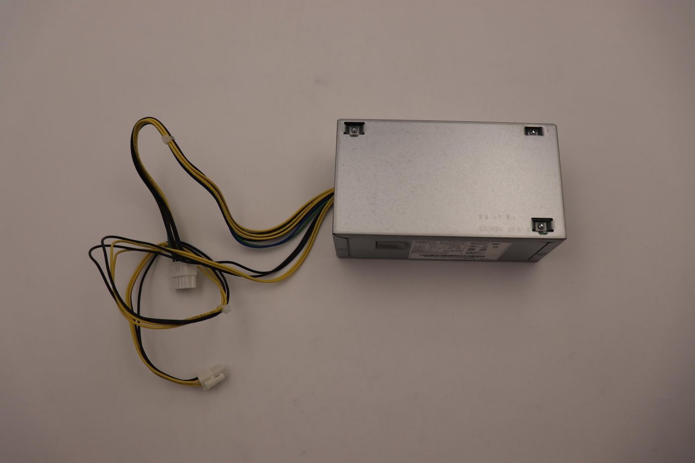 Interní napájecí zdroj Lenovo 180W s certifikací TCO9.0, 5P51D77135
