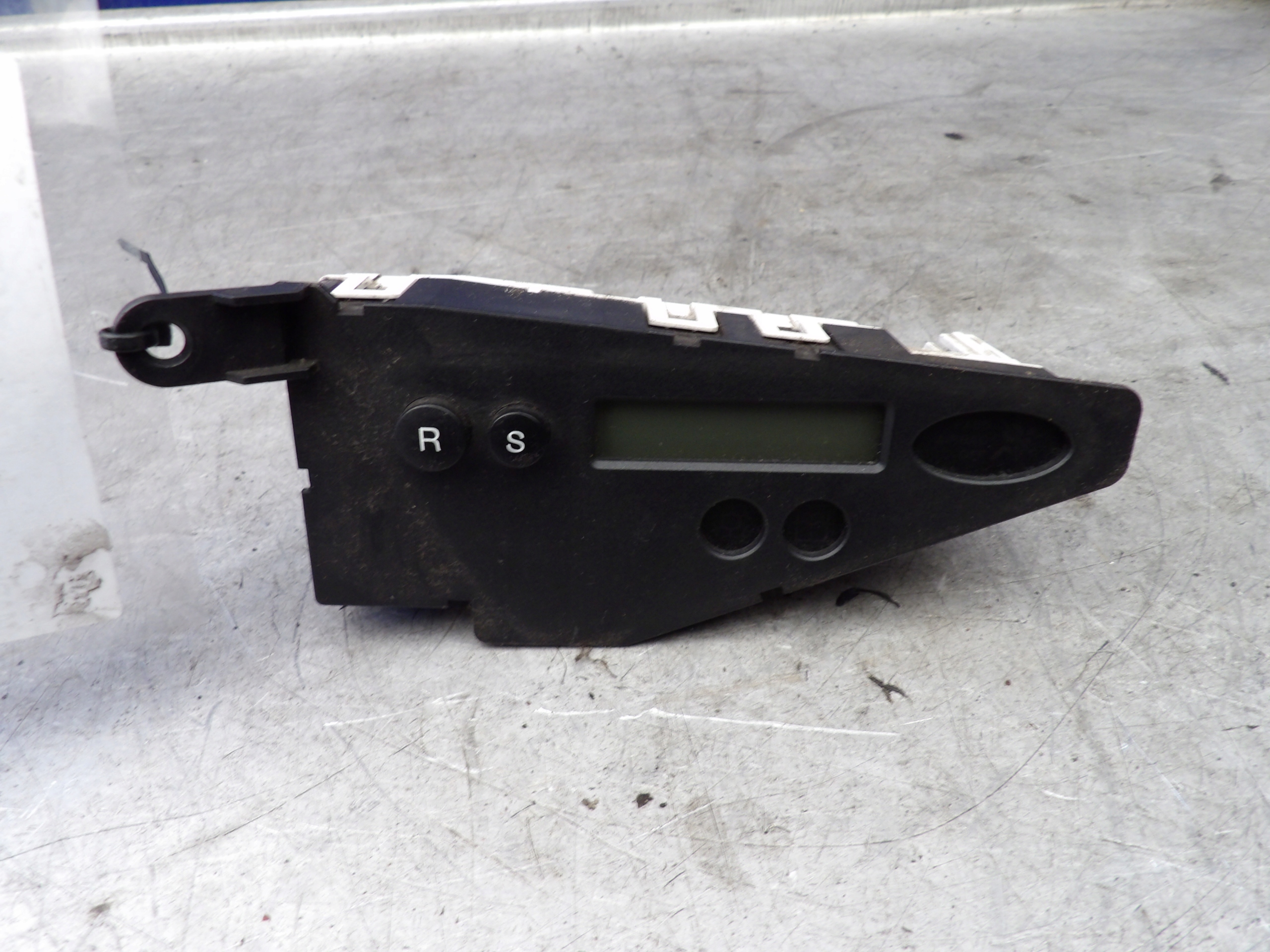 Ford Focus MK1 display 2M5T-10D885-HA 1024505-00