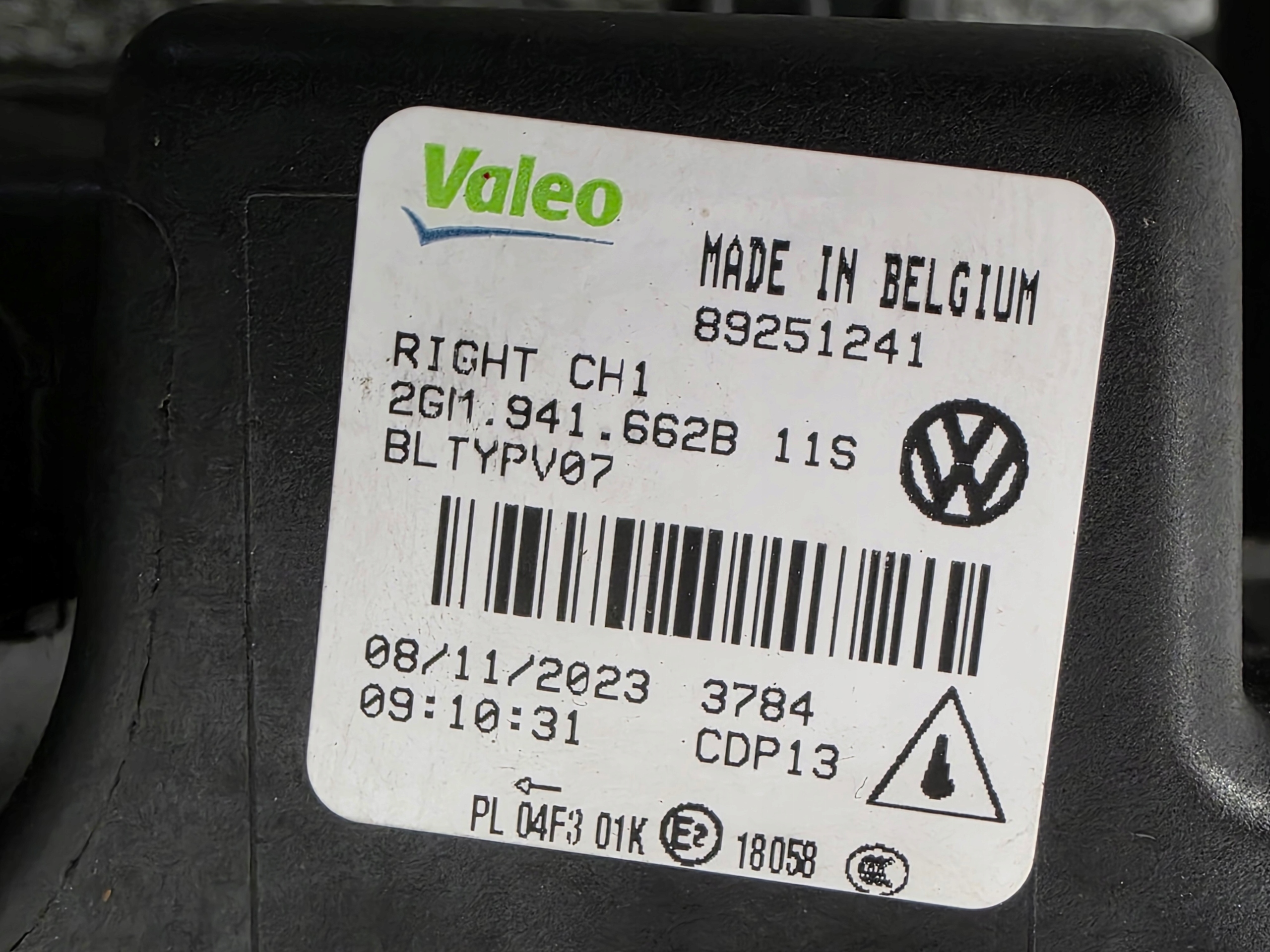 ГАЛОГЕН правый vw 2GM941662B европа