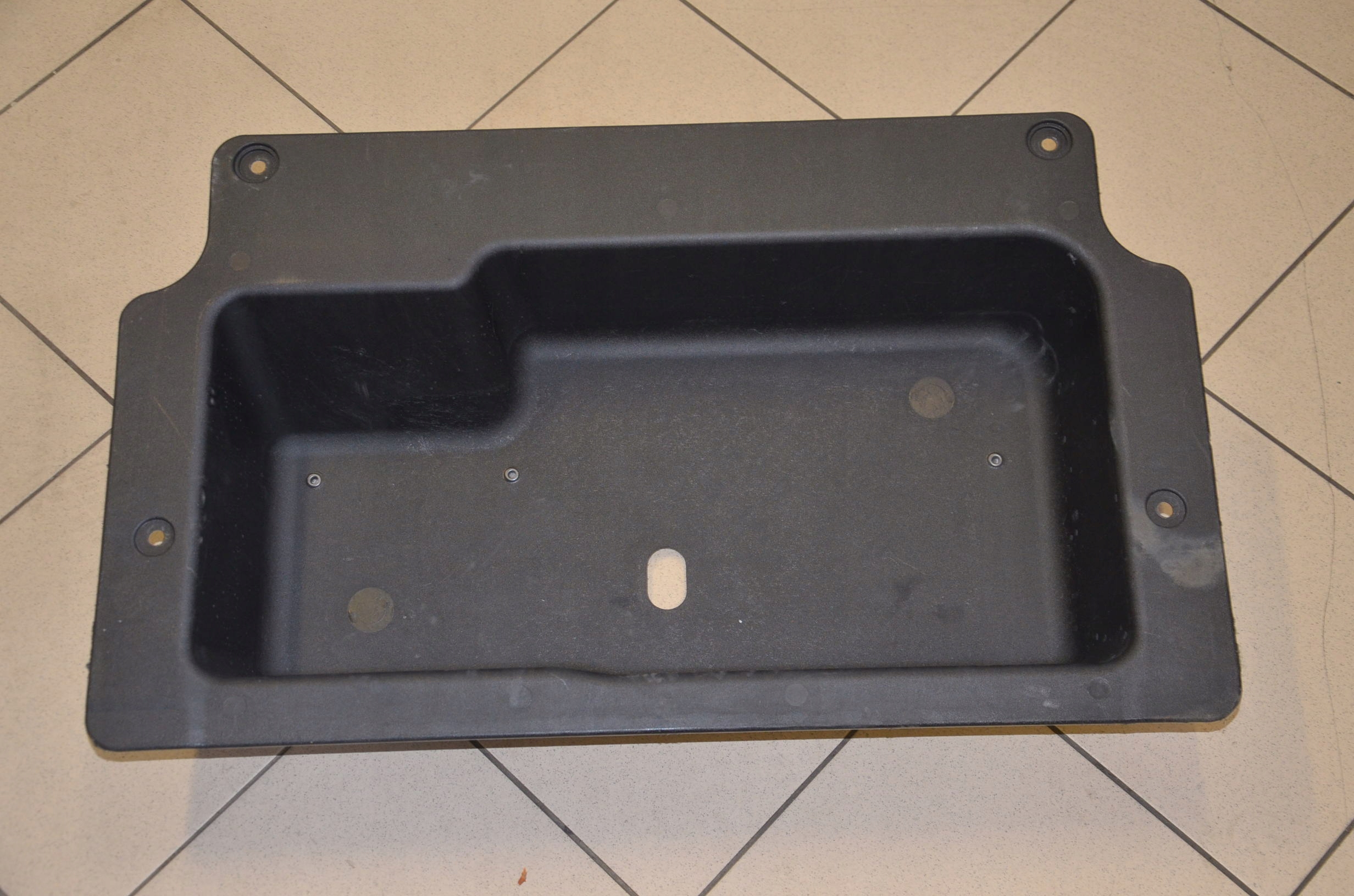 682937 - ПЛАСТИК ПІДЛОГУ БАГАЖНИКА ВАННА WRANGLER JL 18-