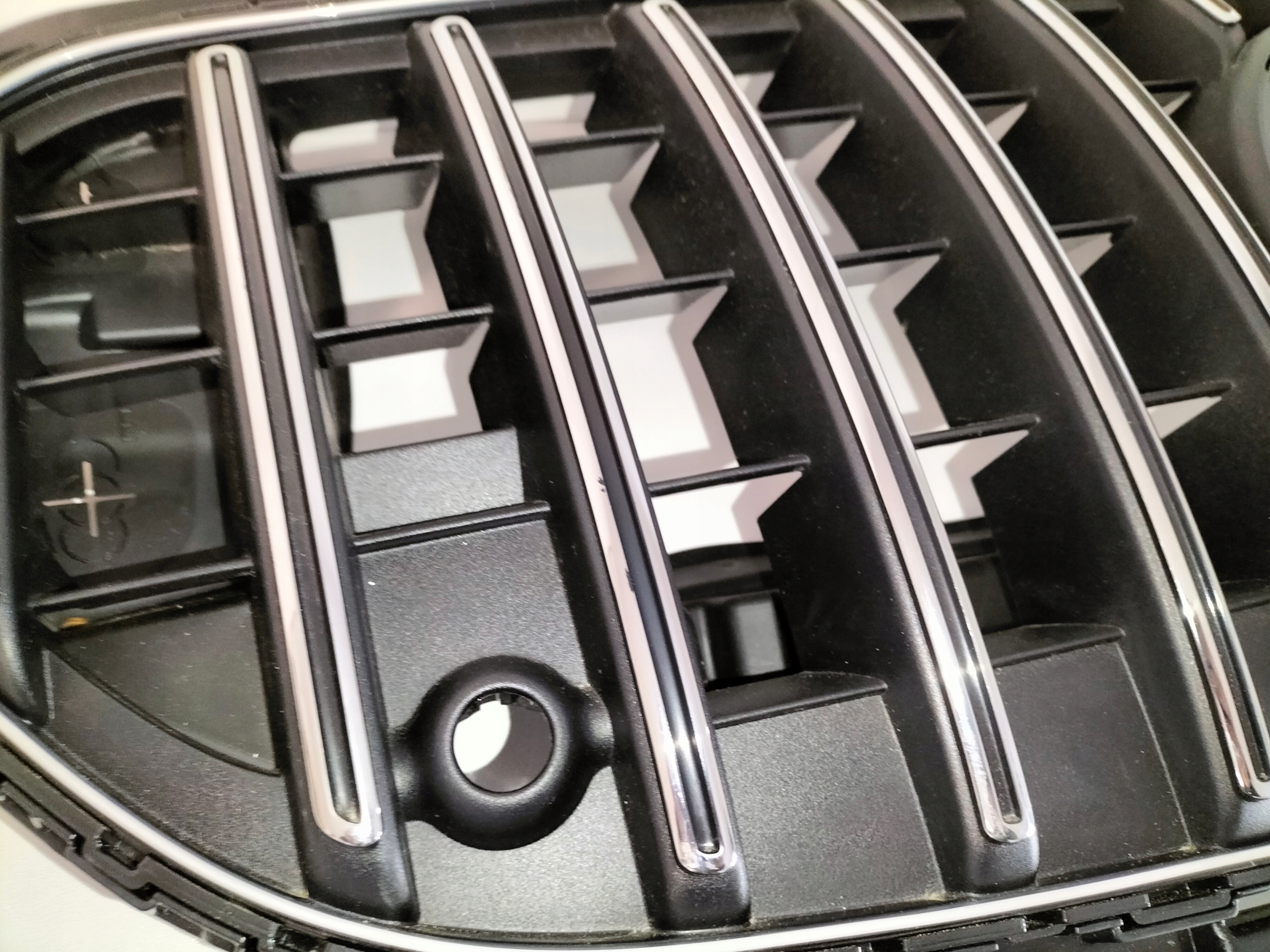 grille grid grill MERCEDES E KLASA W214 22- AMG 63 6.3