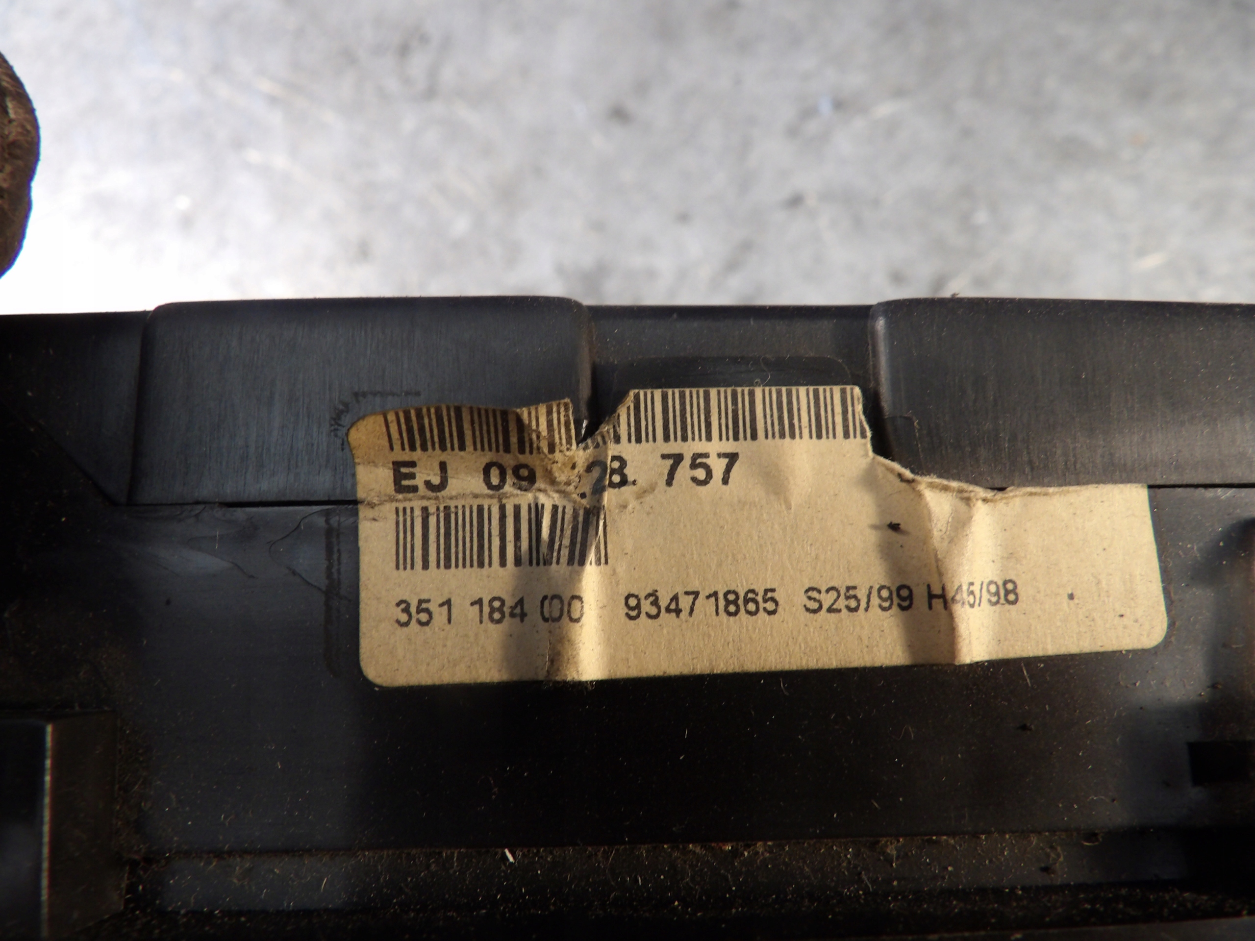 Opel Zafira dials, liczniki 351184000
