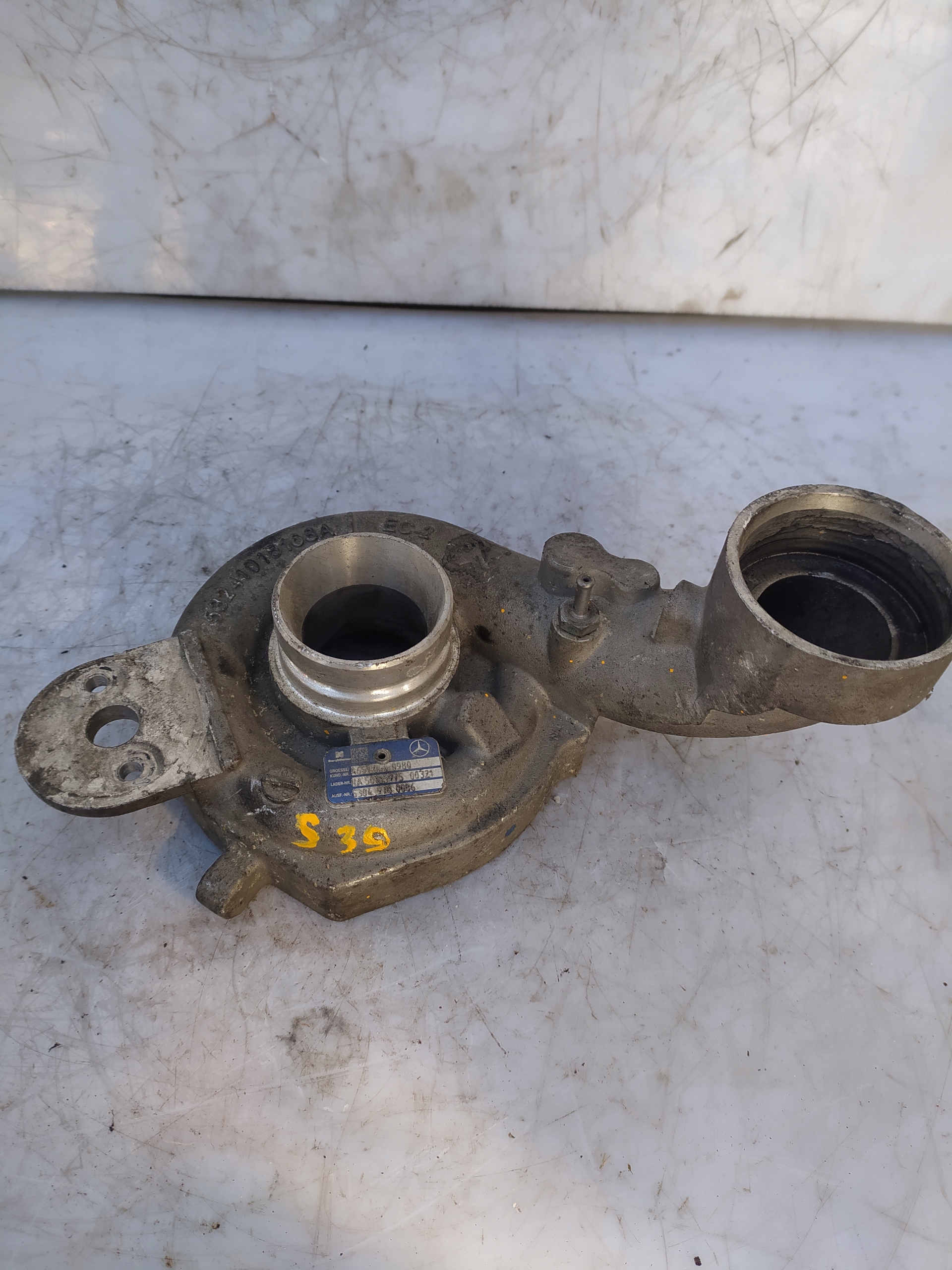 Turbosprężarka Turbina 53049700086 Mercedes Benz