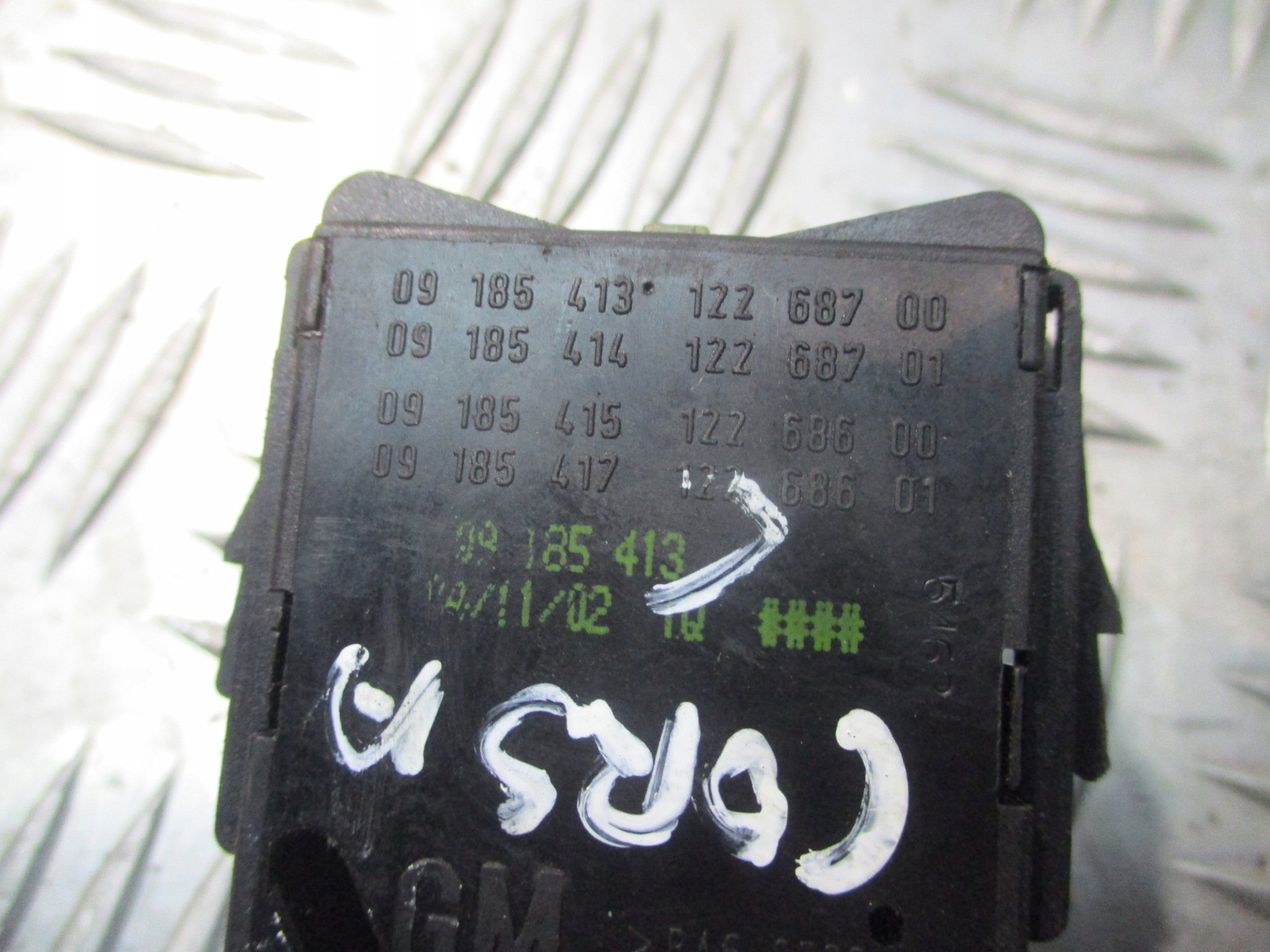 PRZEŁĄCZNIK ŚWIATEŁ KIERUNKOWSKAZÓW OPEL CORSA C Funkcje światła