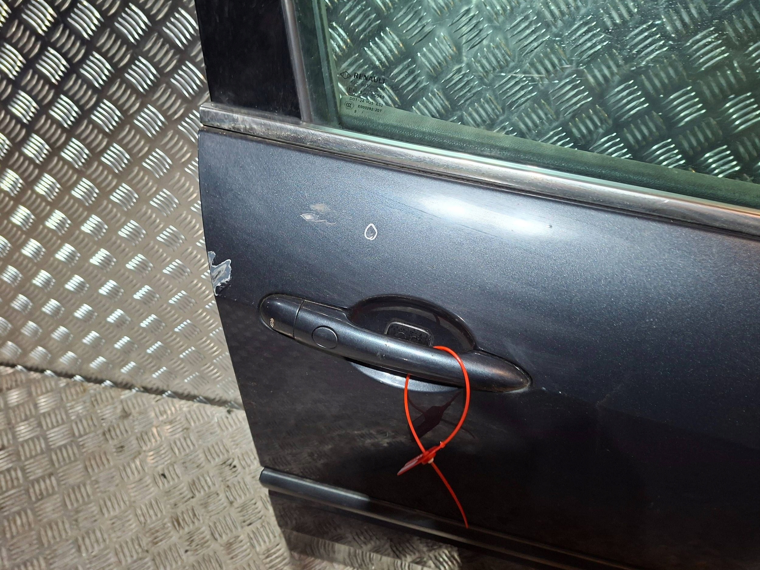 door front right RENAULT LAGUNA III 2007