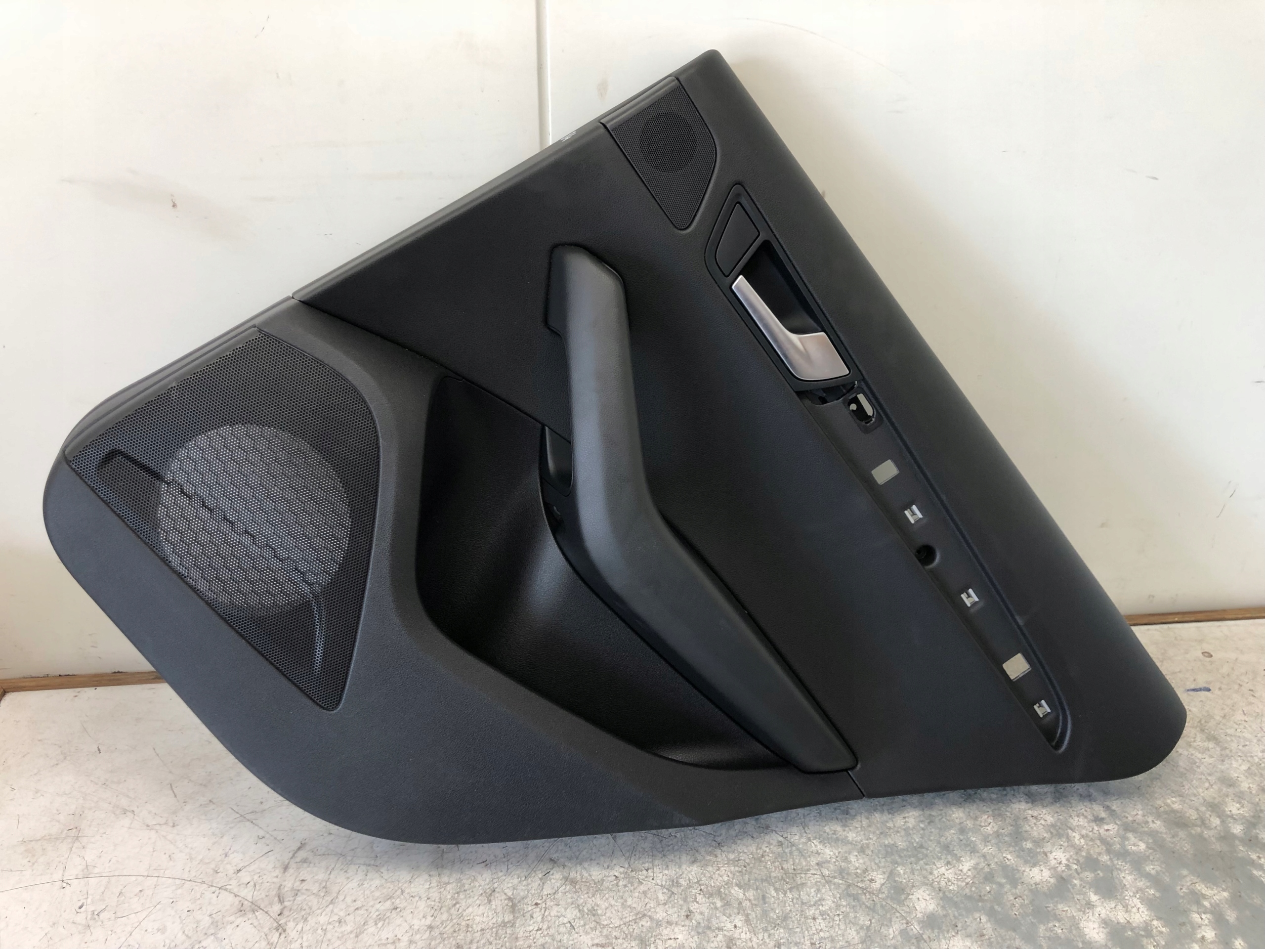 side door right rear part AUDI Q5 8R