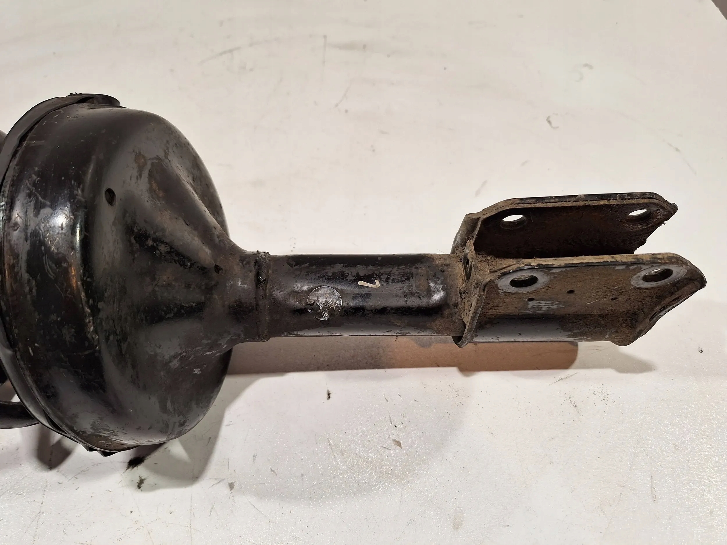 Amortyzator przód lewy Renault Clio II 98- Typ samochodu Samochody osobowe