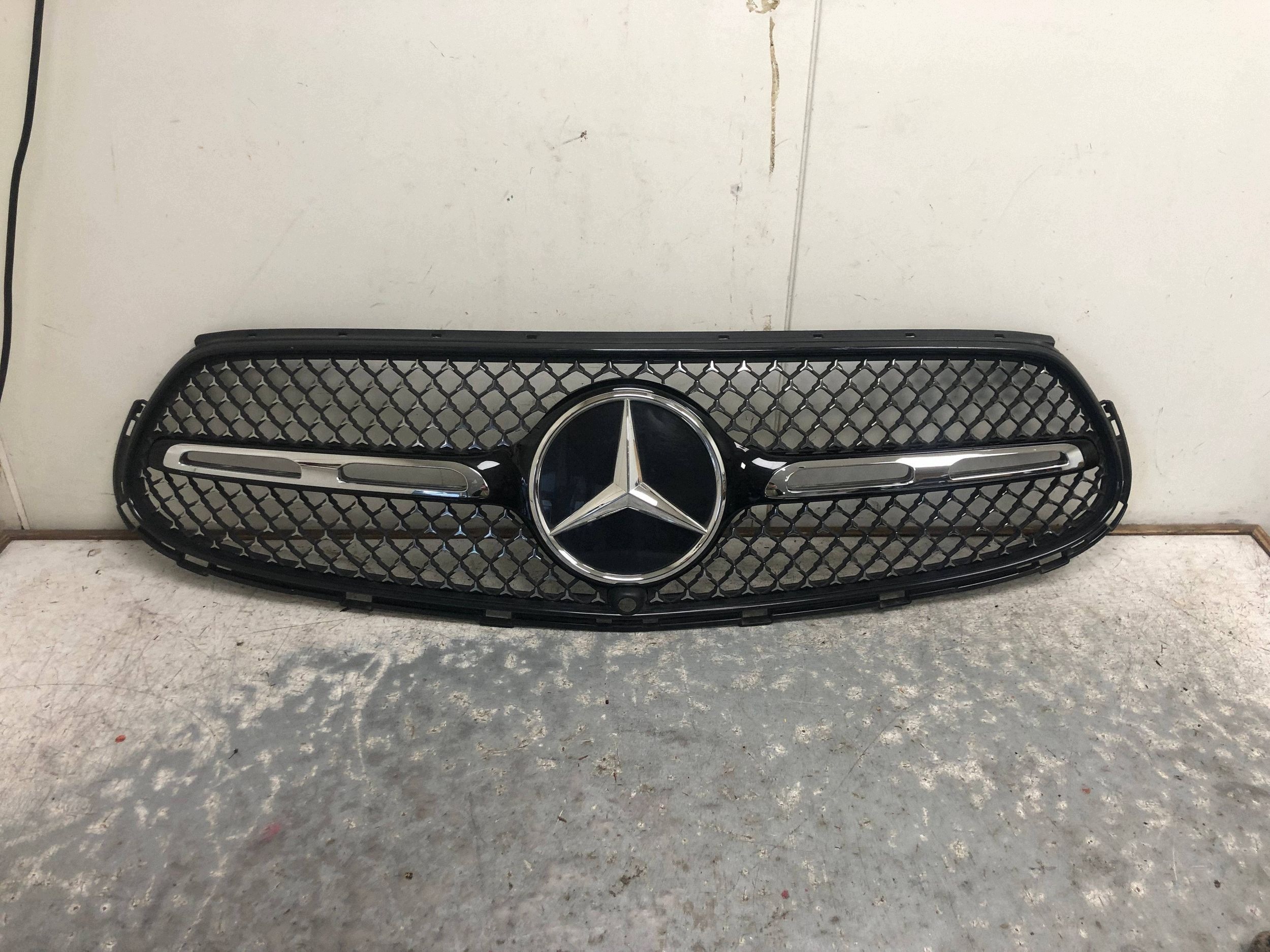 grill grill AMG LINE MERCEDES W254 A2548881800