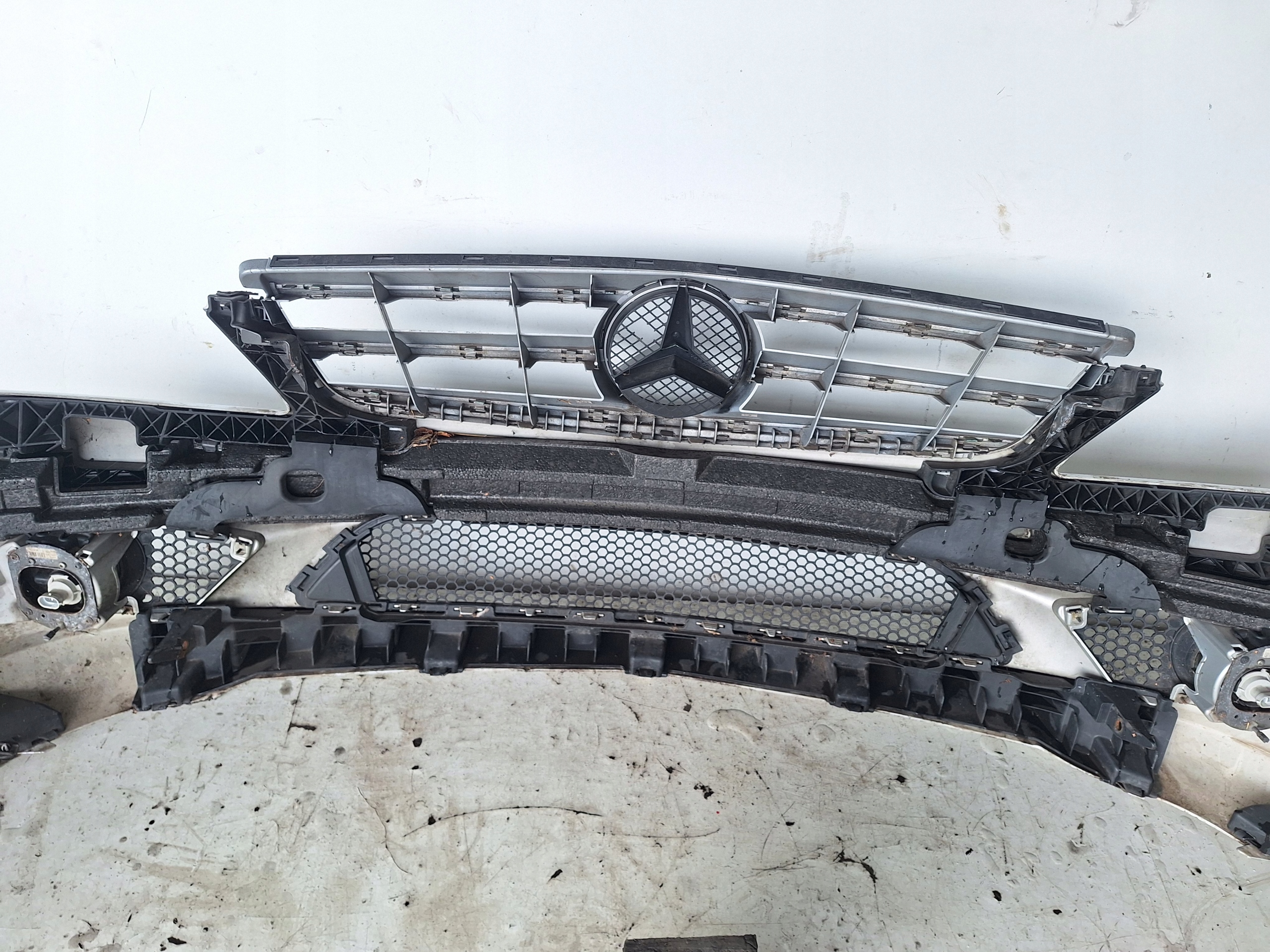 MERCEDES C-KLASA W204 AMG 08-11 bumper