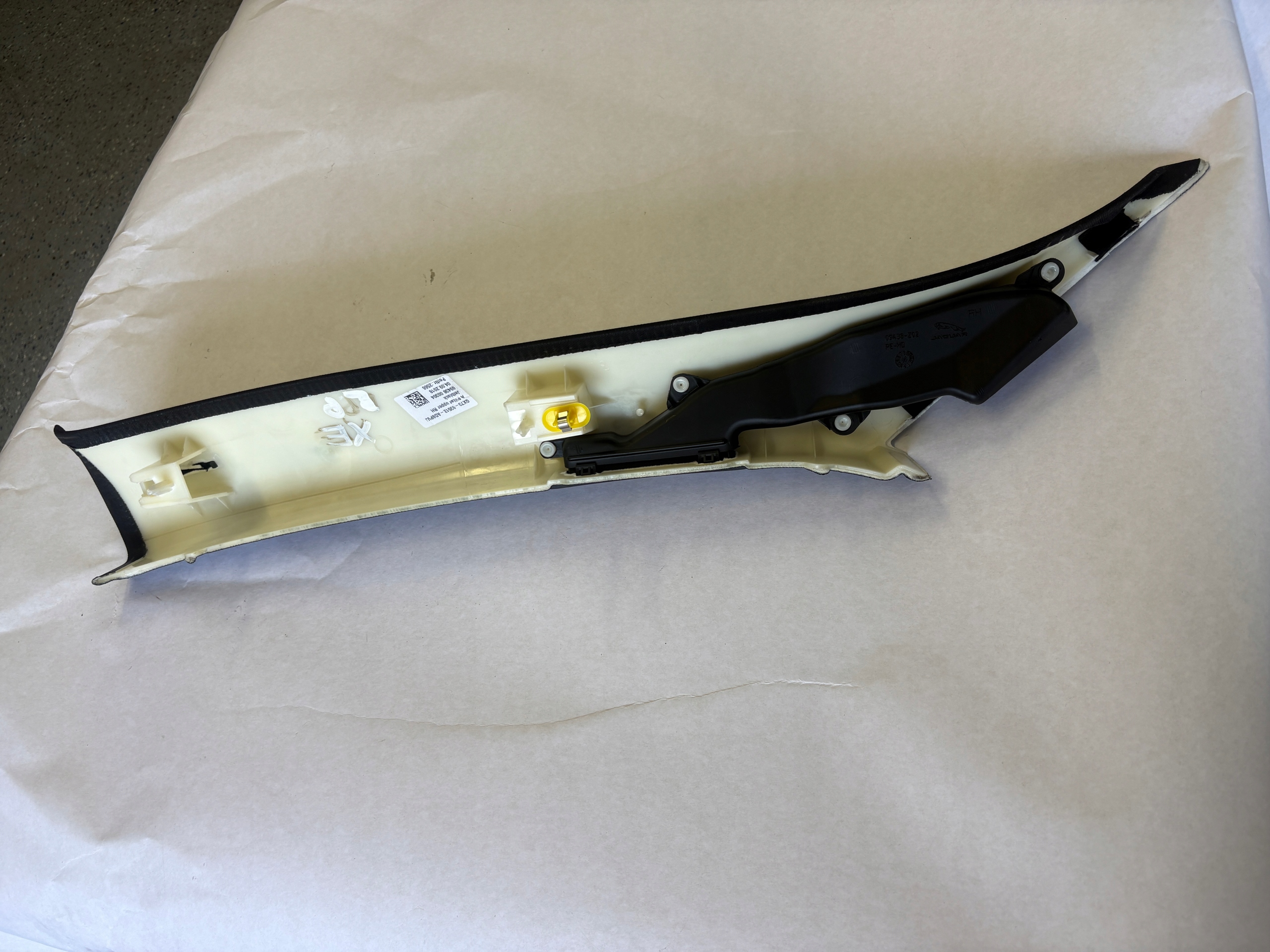 JAGUAR XE cover cover side SLUPKA left front GX73-03512-AD