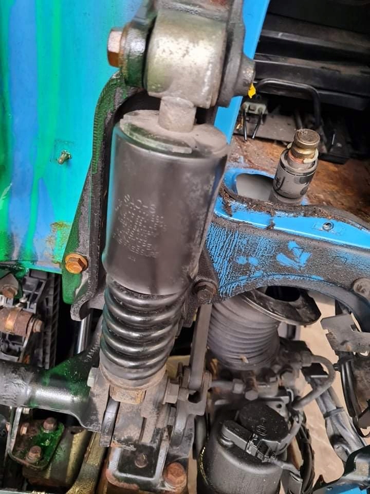 A9408904619 - Mercedes Atego Axor амортизатор кабины