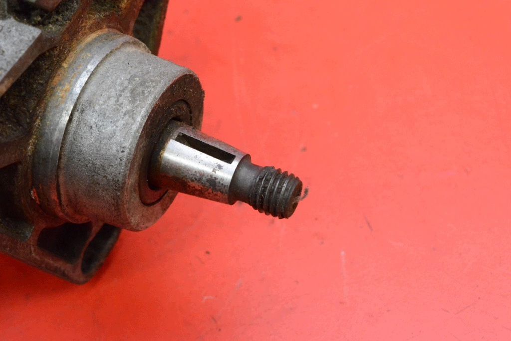 Einspritzpumpe 028130107Q VW TRANSPORTER T4 1.9 D 68 KM 90-03