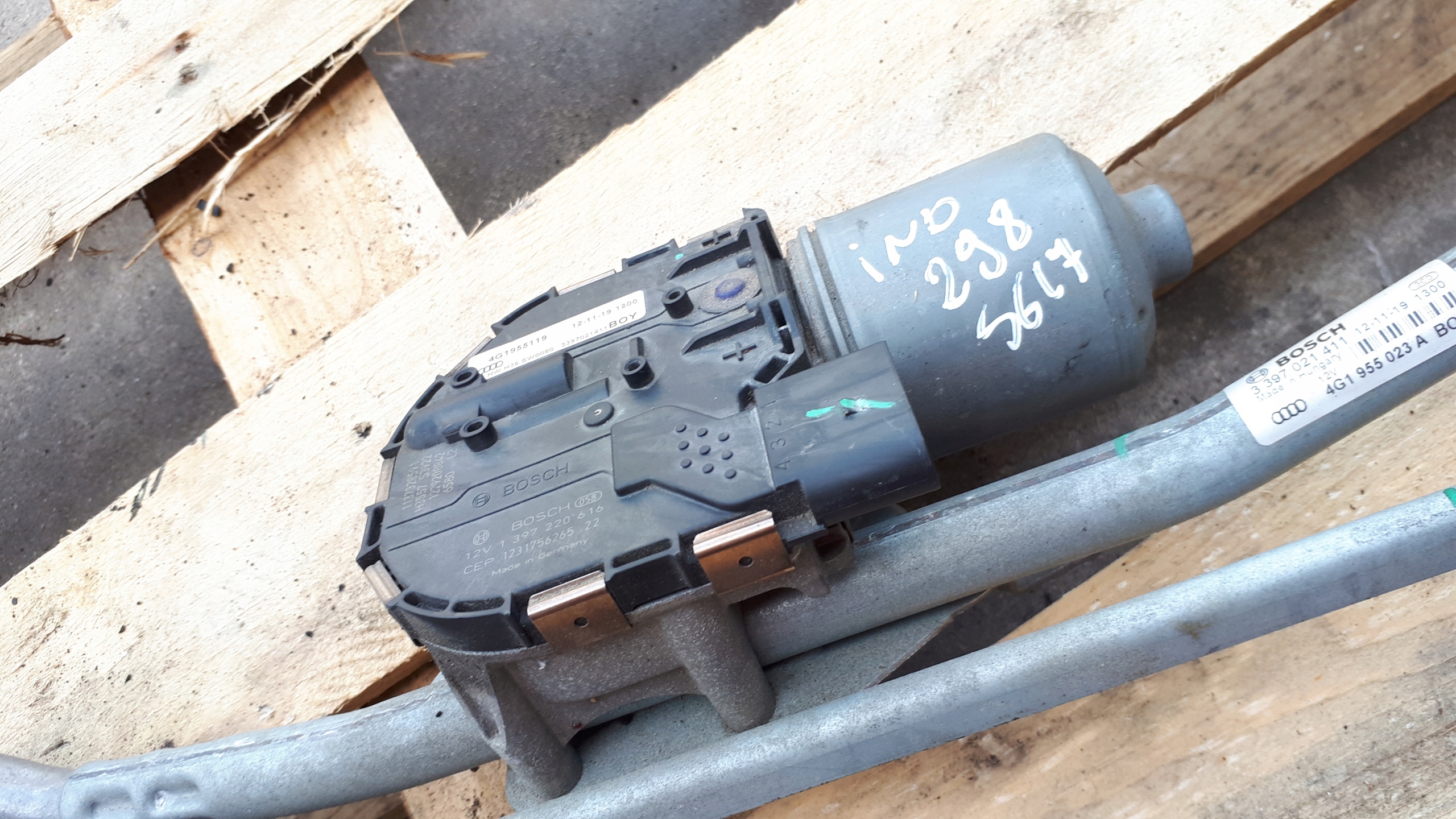 S6 C7 4G A6 wiper mechanism front A7 4G EU