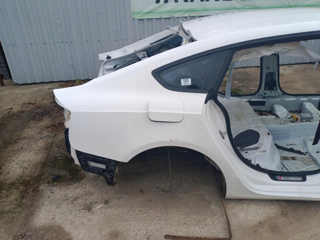 AUDI A5 8T SPORTBACK ĆWIARTKA BŁOTNIK PRAWY TYŁ LY9C