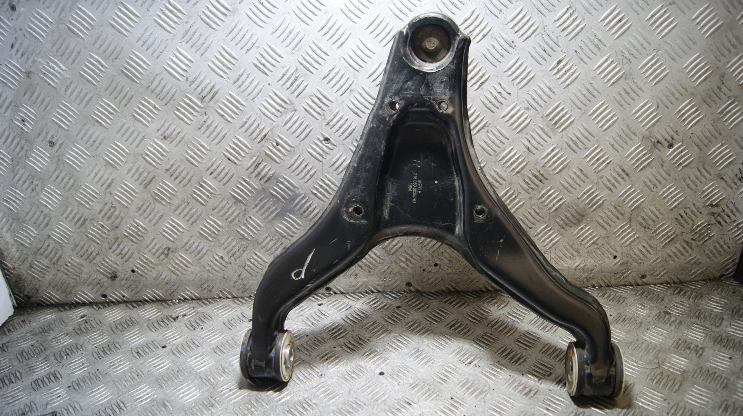 arm right front lower IVECO DAILY 4 2160500038/HD