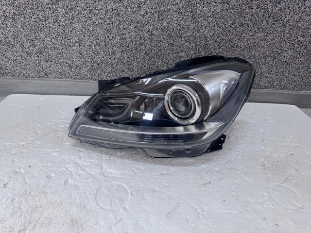 light left Mercedes C Klasa W204 LIFT Bi Xenon LED ILS
