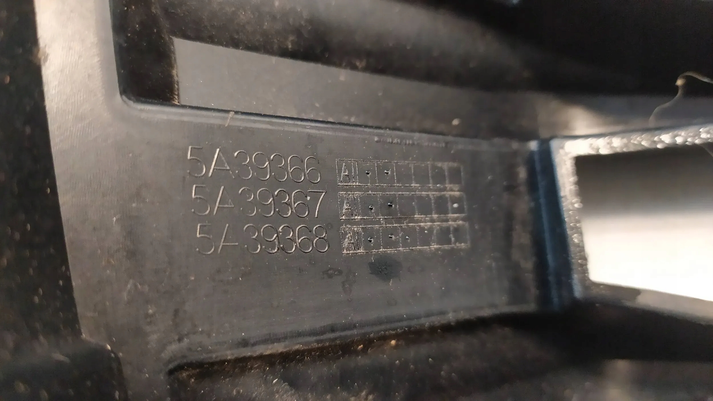 BMW 1 F40 Kühlergrill FRONTGRILL Kühlergitter 5A39367 - Thumbnail 9
