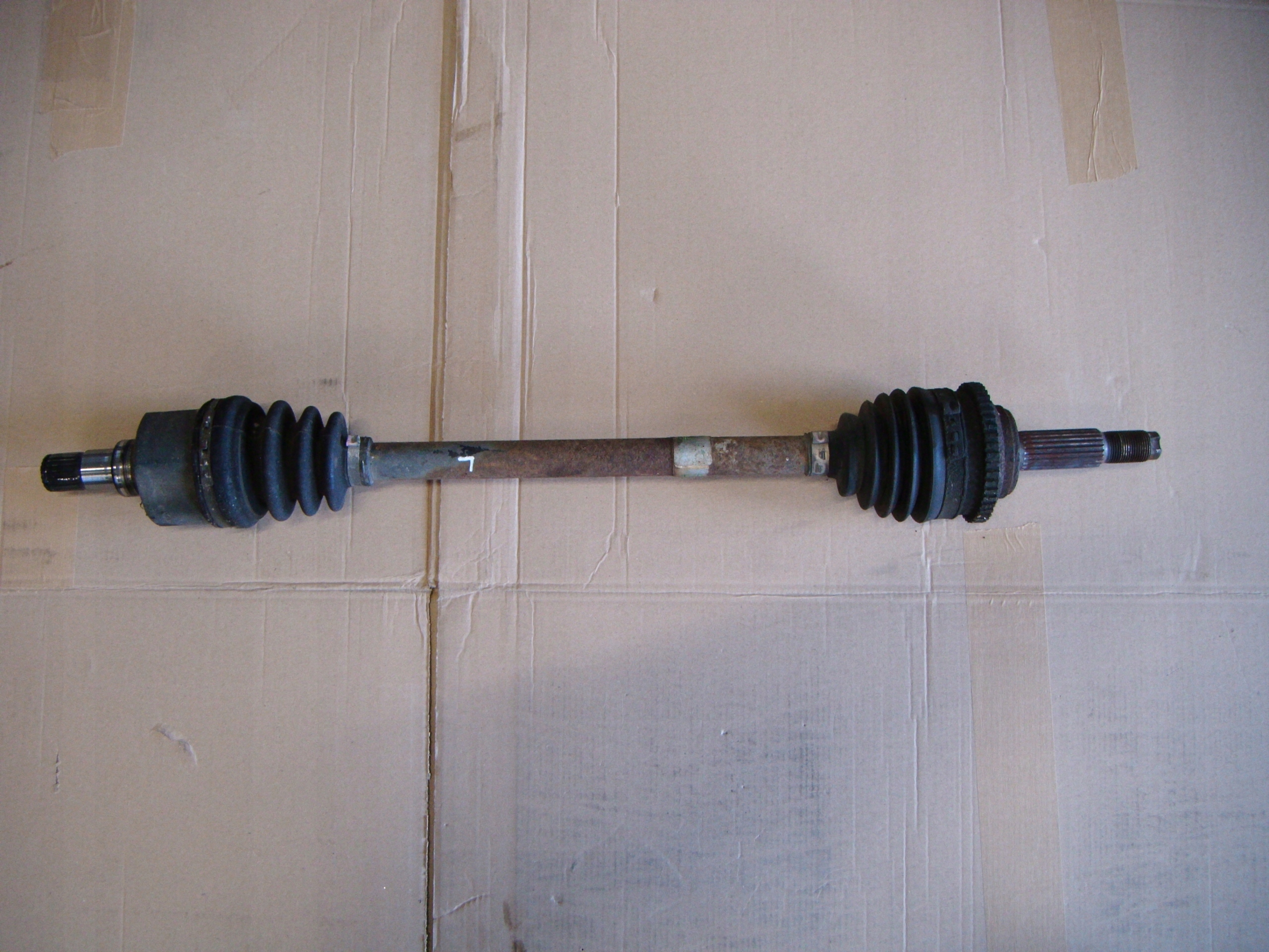 KALOS AVEO 04-07 1.2 8V PÓŁOŚ LEWA