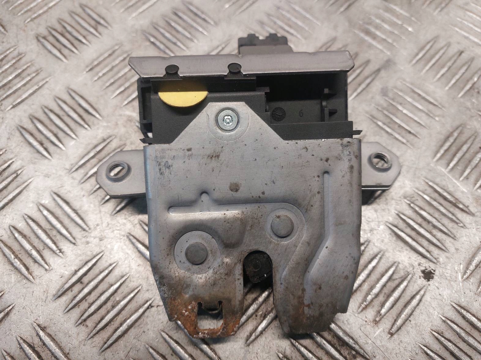 lock bonnet boot VOLVO XC60 and 4 PIN