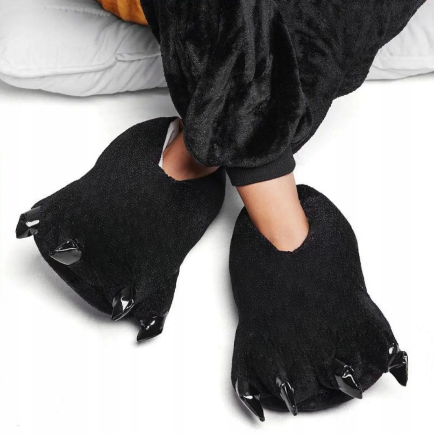 KAPCIE PLUSZOWE CIEPŁE ŚMIESZNE MĘSKIE PANTOFLE DOMOWE CIAPY LACZKI 40 46 Kod producenta KAPCIE BUTY ZIMOWE 40 41 42 43 44 45 46 ŁAPY