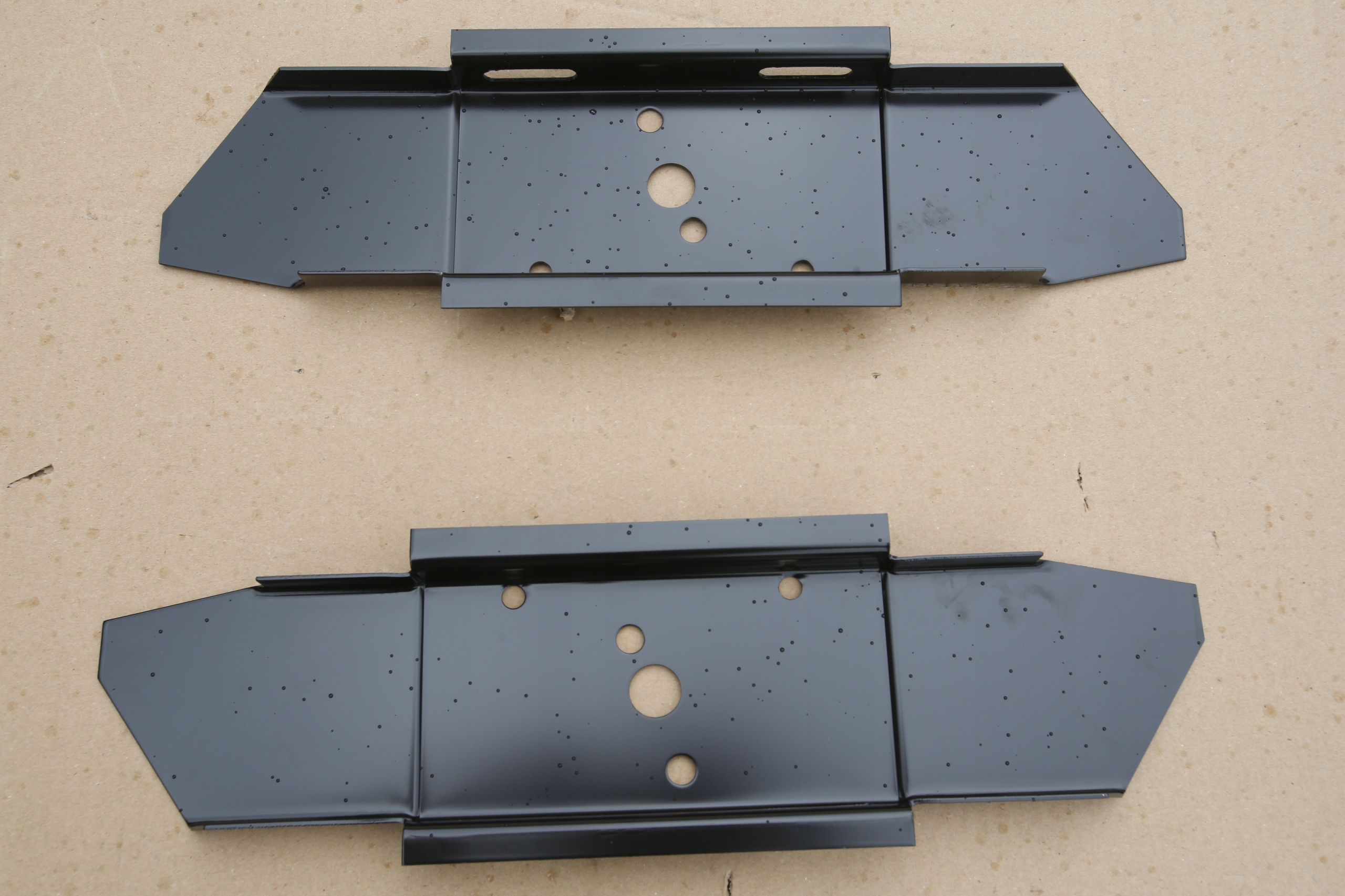 PROG MERCEDES G GELENDA PUCH WOLF W460 W461 W463 Weight with packaging 10 kg