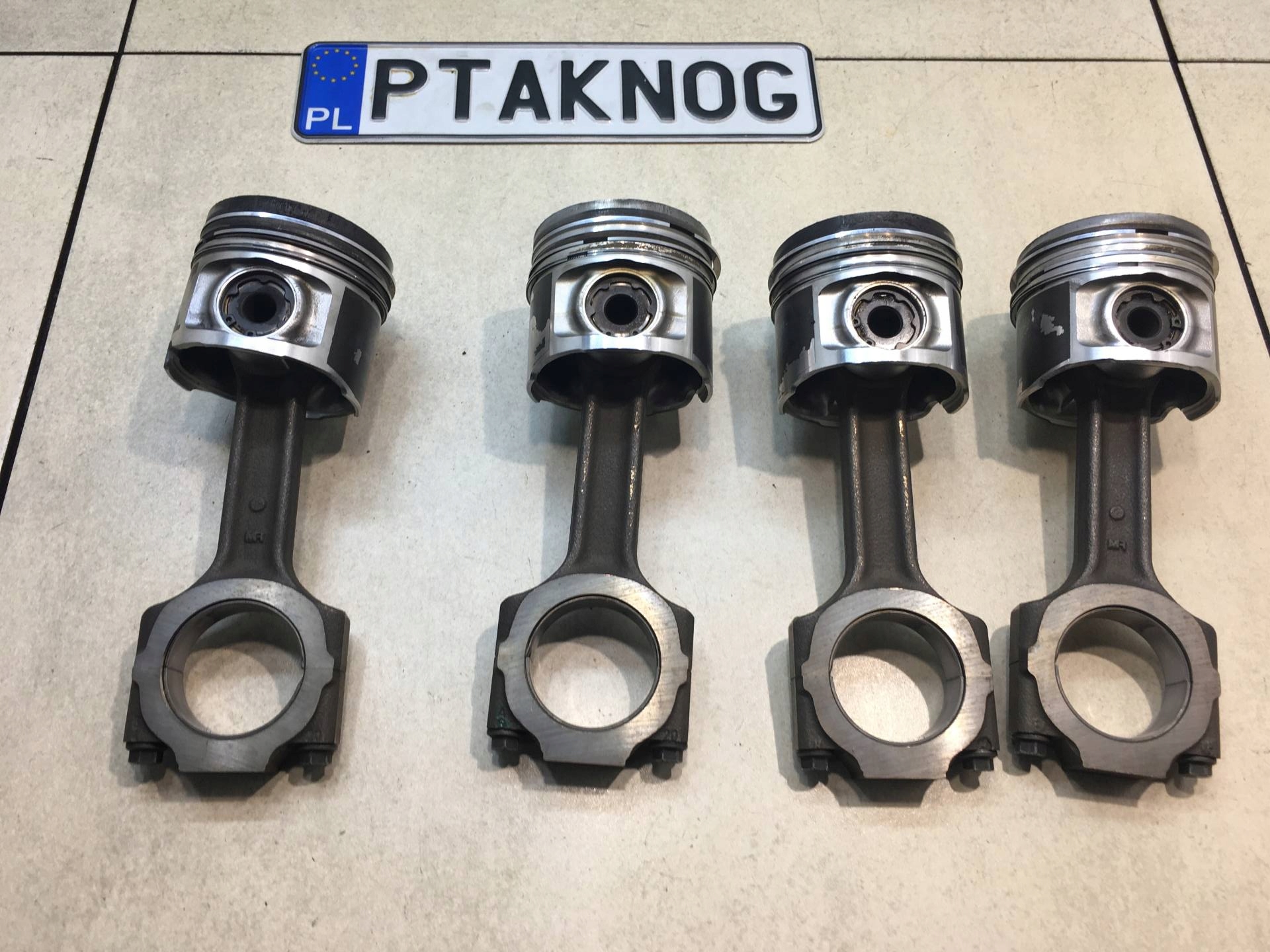 Piston Bielle ALFA ROMEO 147 1.9 JTD 09.42