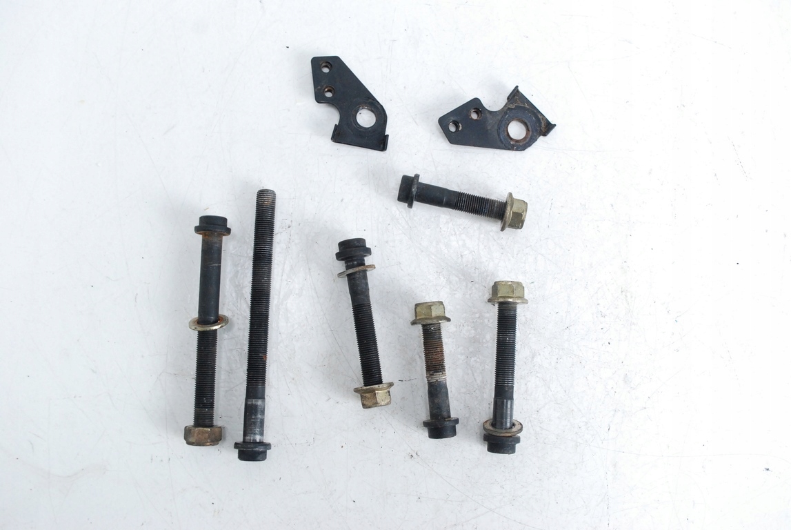 Śruby silnika TRIUMPH TROPHY 1200 96-02