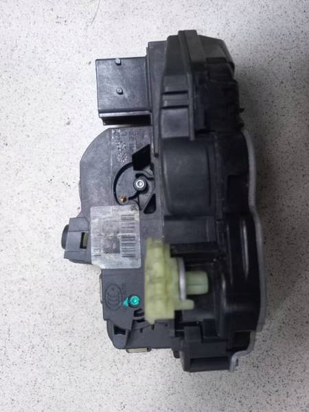 INSIGNIA 08- lock door left rear part 13503177BS