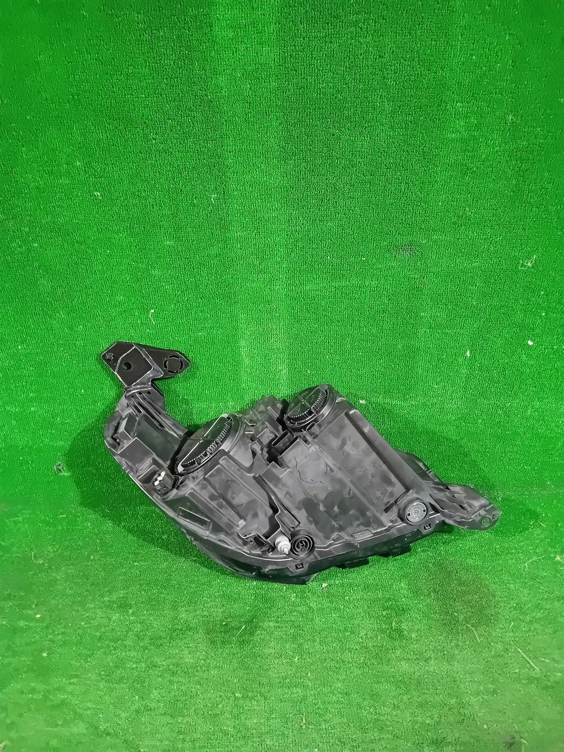 REFLEKTOR left front OPEL CORSA F 20- ZWYKLA NR.804