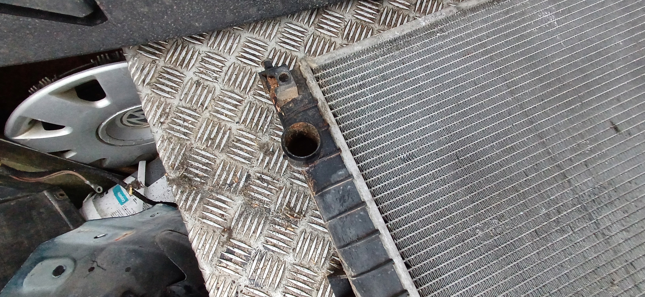 MERCEDES ML W163 2.7 cdi water cooler a1635001004