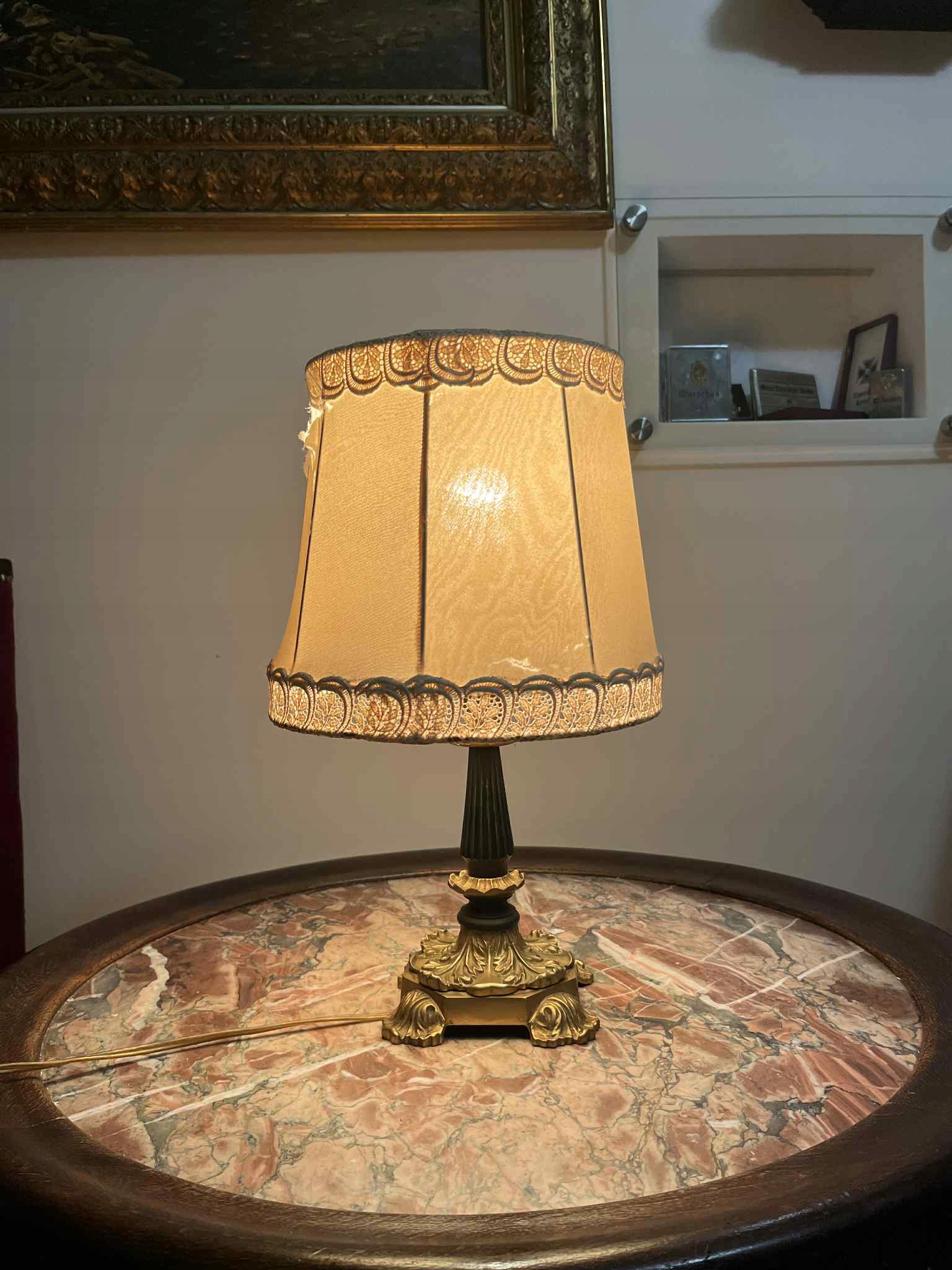 ANTYCZNA SPRAWNA LAMPA POKOJOWA