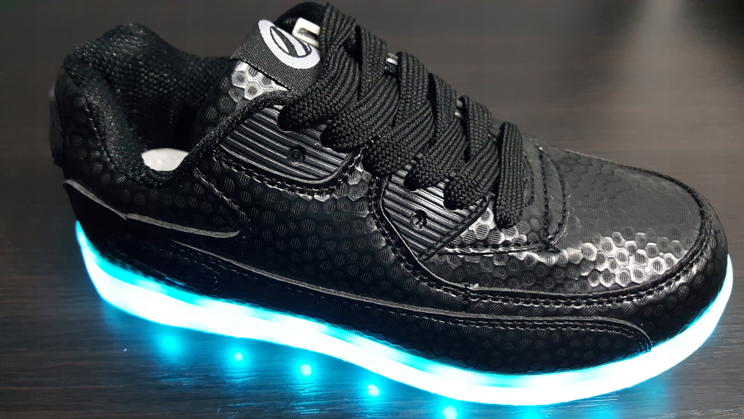 DZIECIĘCE BUTY LED ŚWIECĄCE SHUFFLE DANCE BLACK 28 Kolor wielokolorowy