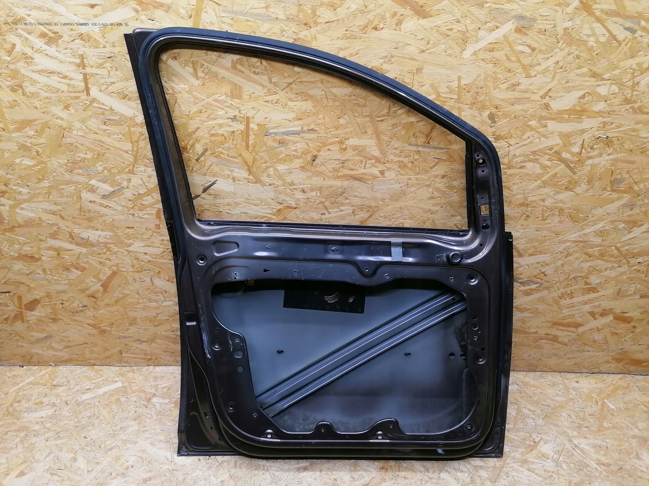 DRZWI LEWE PRZEDNIE LEWY PRZÓD VW TOURAN 1T 1T0 2003-2015R Typ samochodu Samochody osobowe