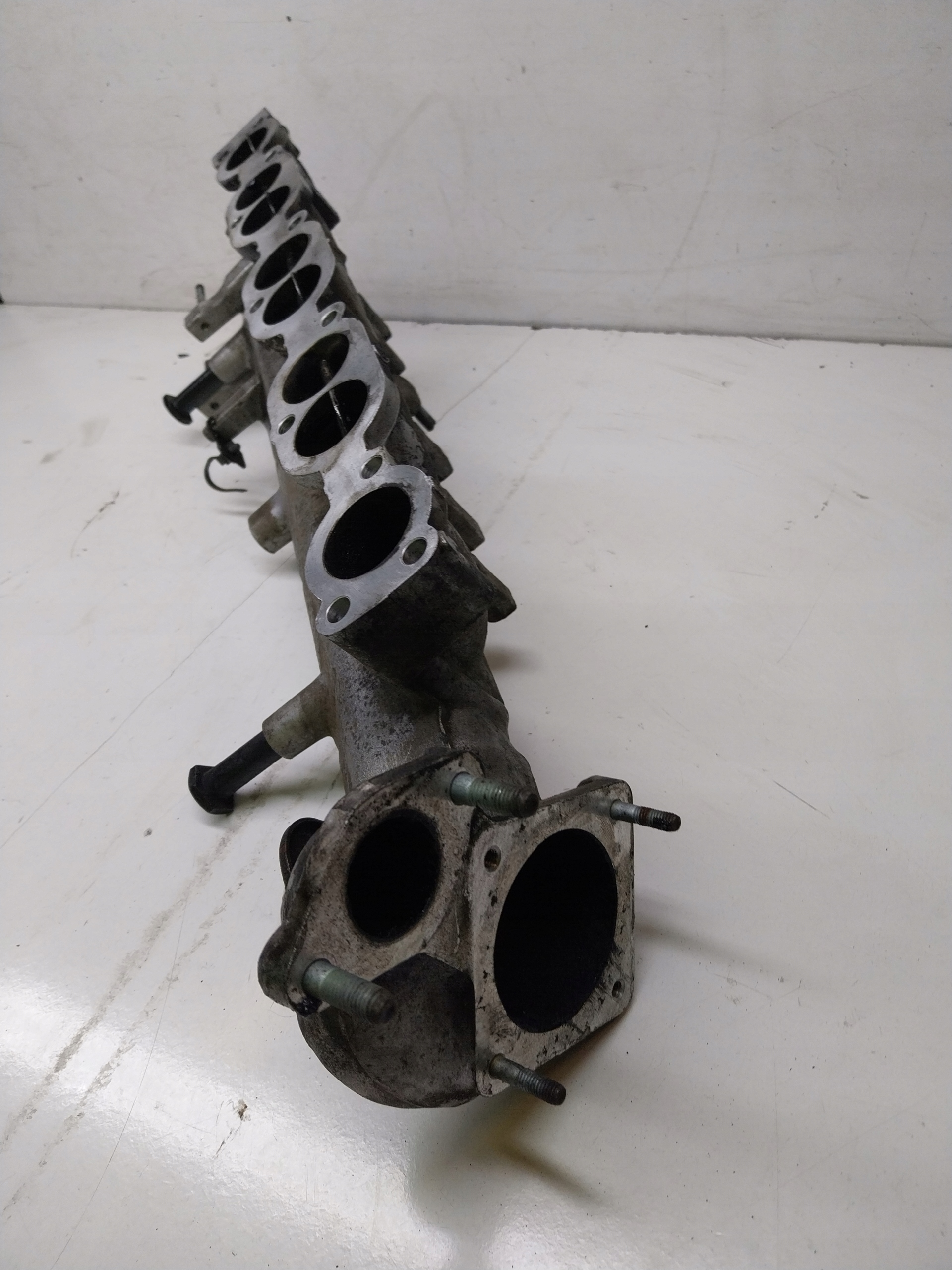 intake manifold Kia Carnival II 2.9 crdi