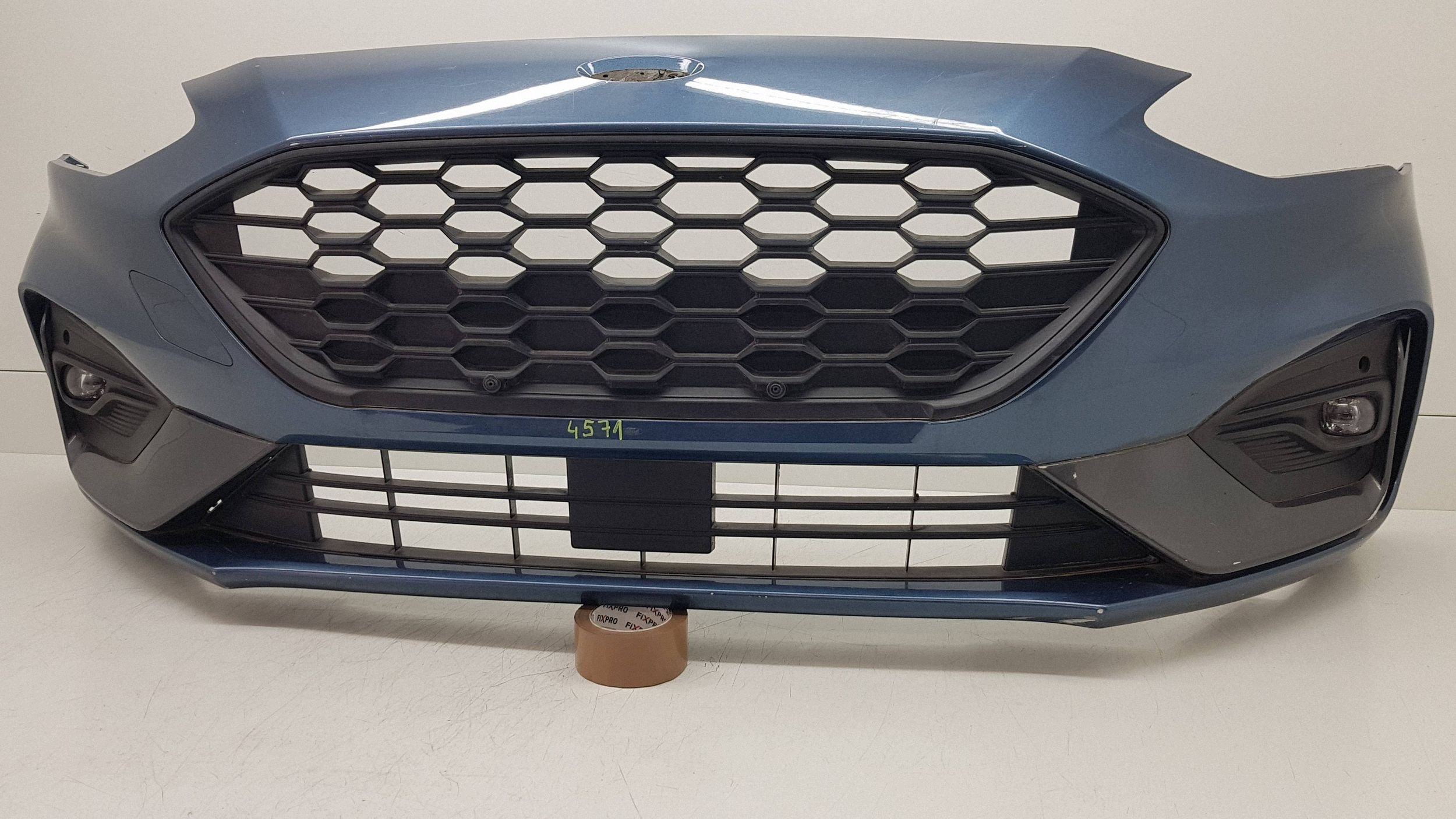 FORD FOCUS MK4 ST LINE 2018 nárazník předek 0097A
