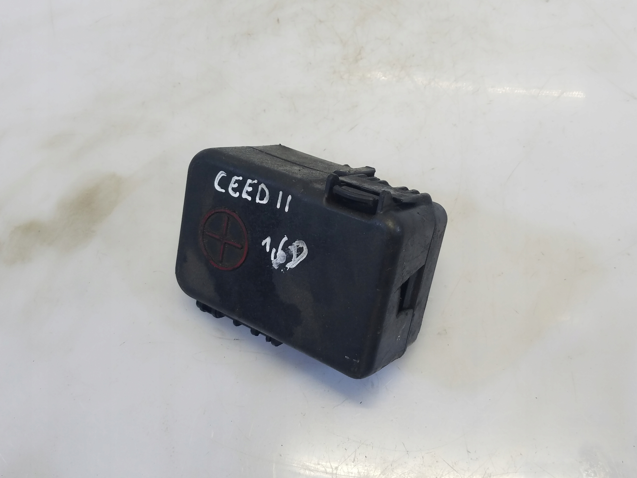 KLEMA PLUSOWA KIA CEED II 1.6 CRDI 91971-A5091