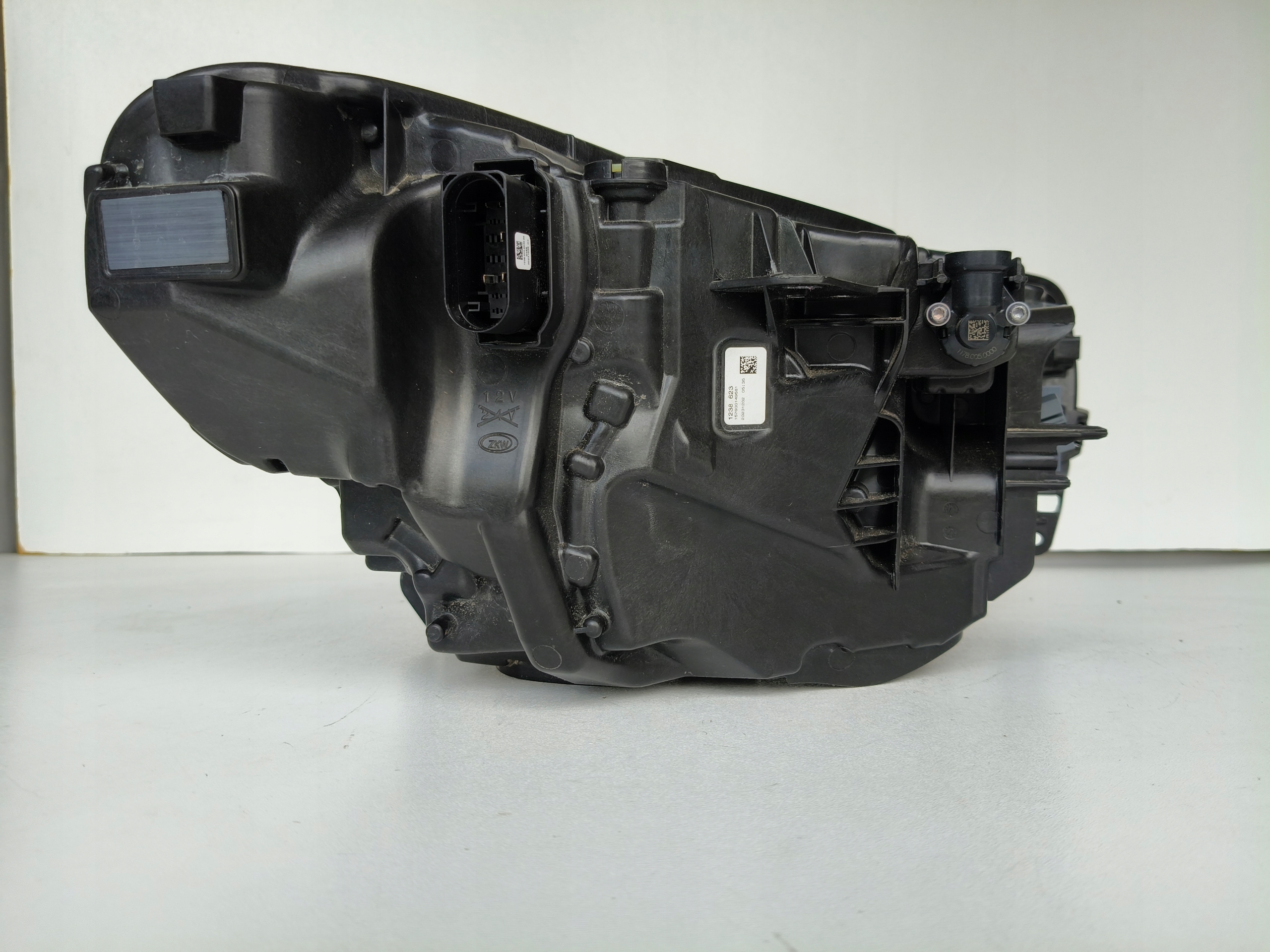 light left REFLEKTOR VOLVO XC40 22- LIFT C40 FULL LED