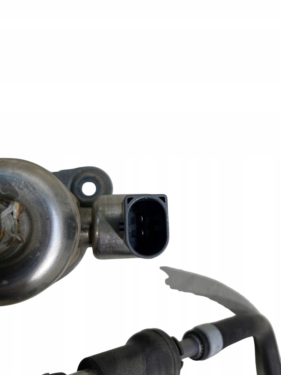 feed pump AUDI A4 B9 2.0 TFSI 06K127028B