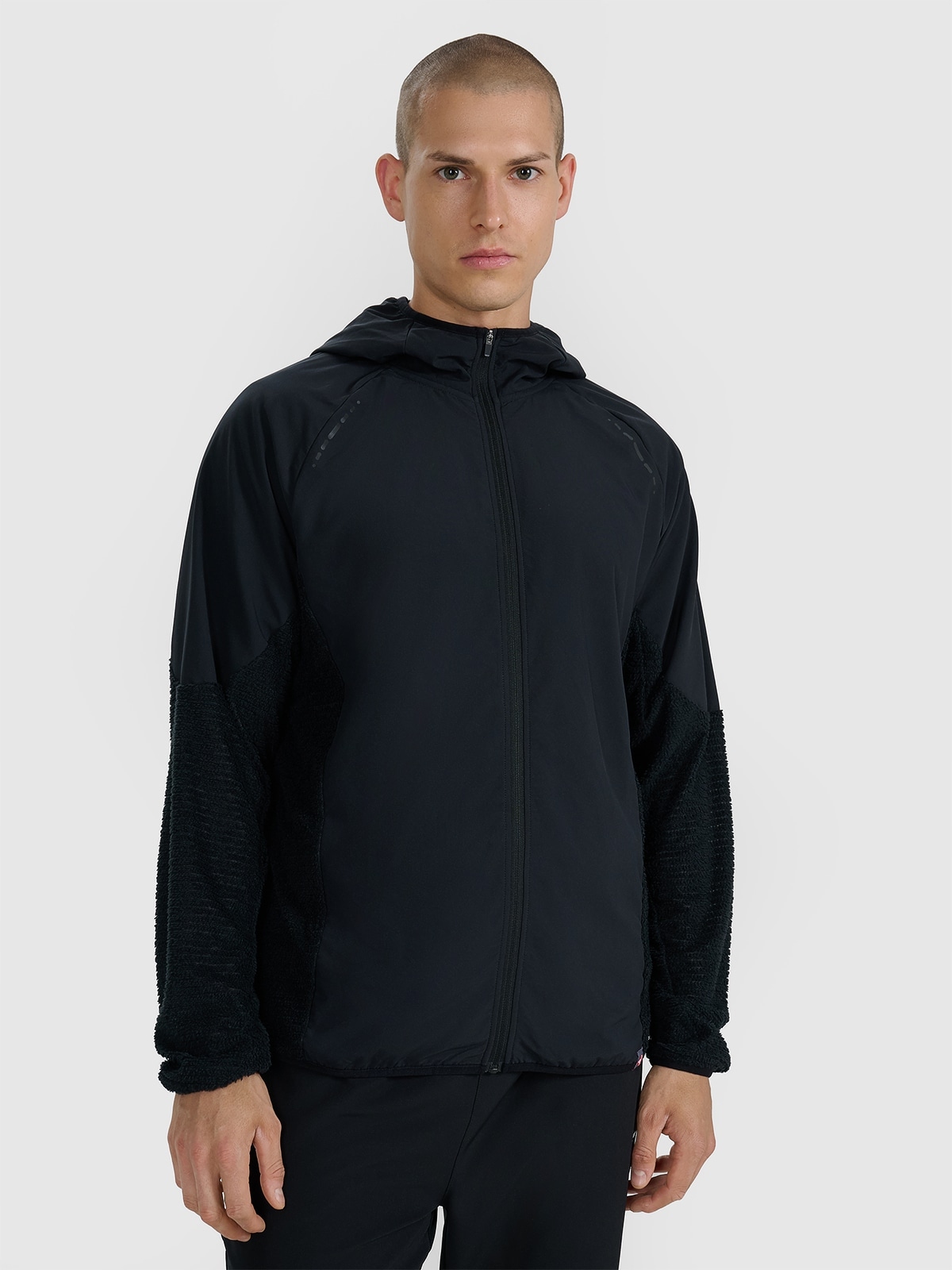 4F Tepláková mikina Černá L