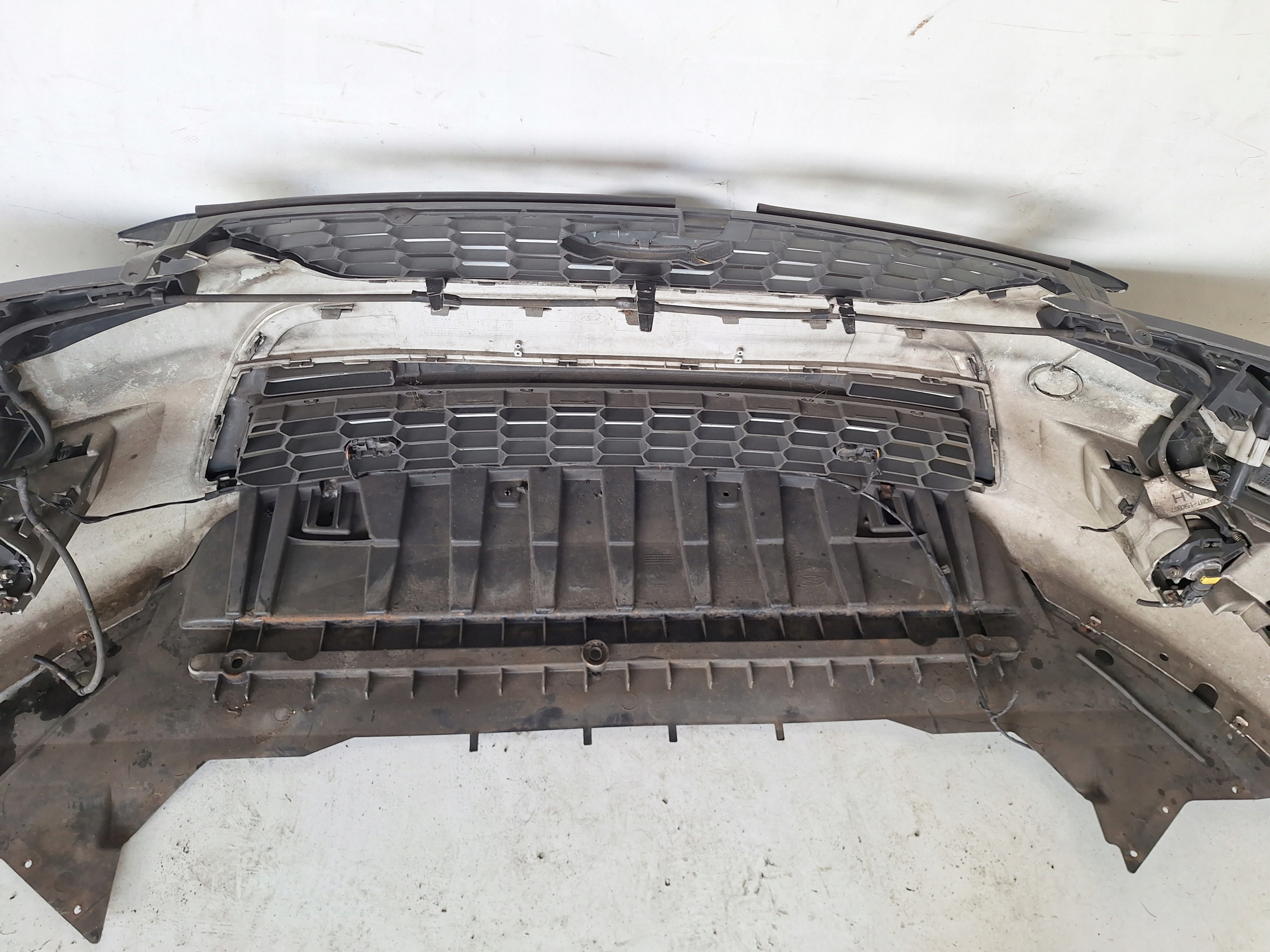 FORD MONDEO MK4 ST 07-10 bumper XENON + PDC