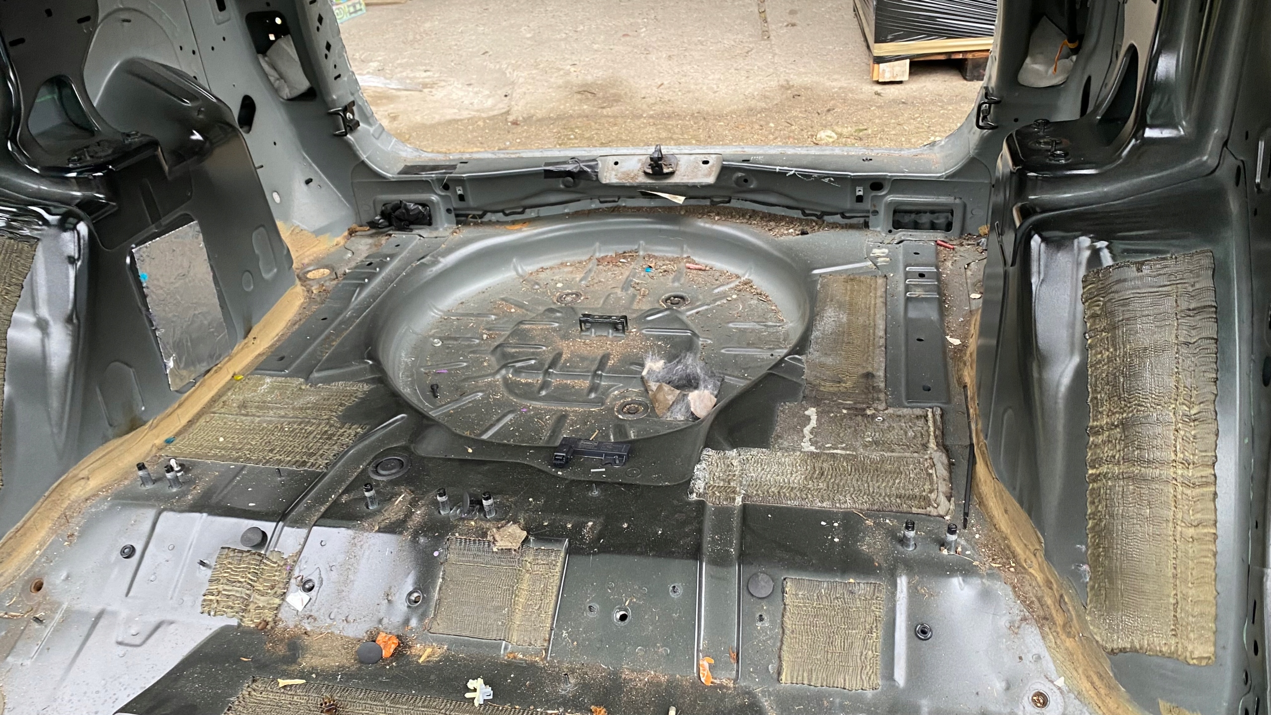 FORD KUGA MK2 rear panel floor boot sump FD 12