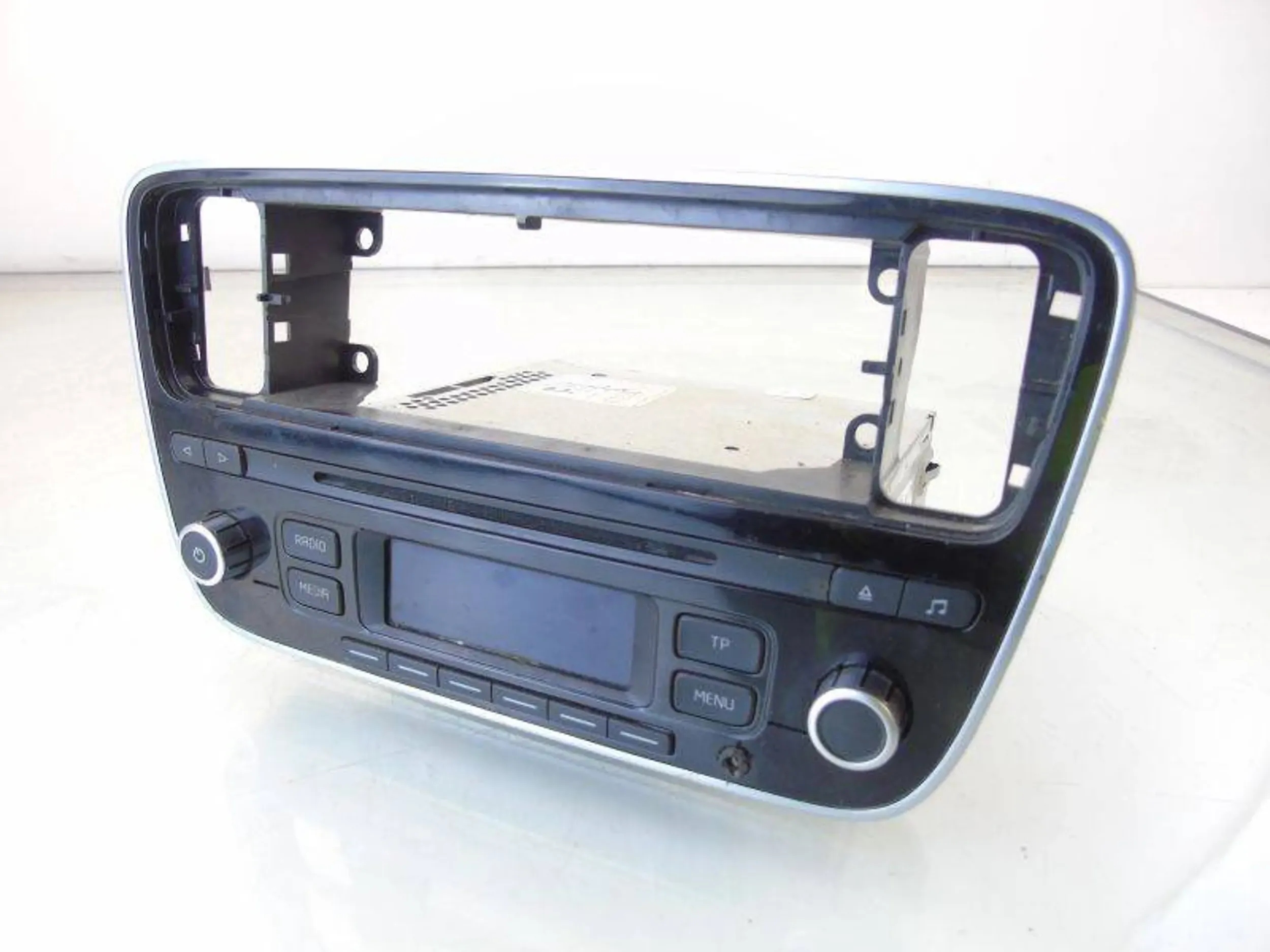VW UP UP! РАДІО PANELs0035156j